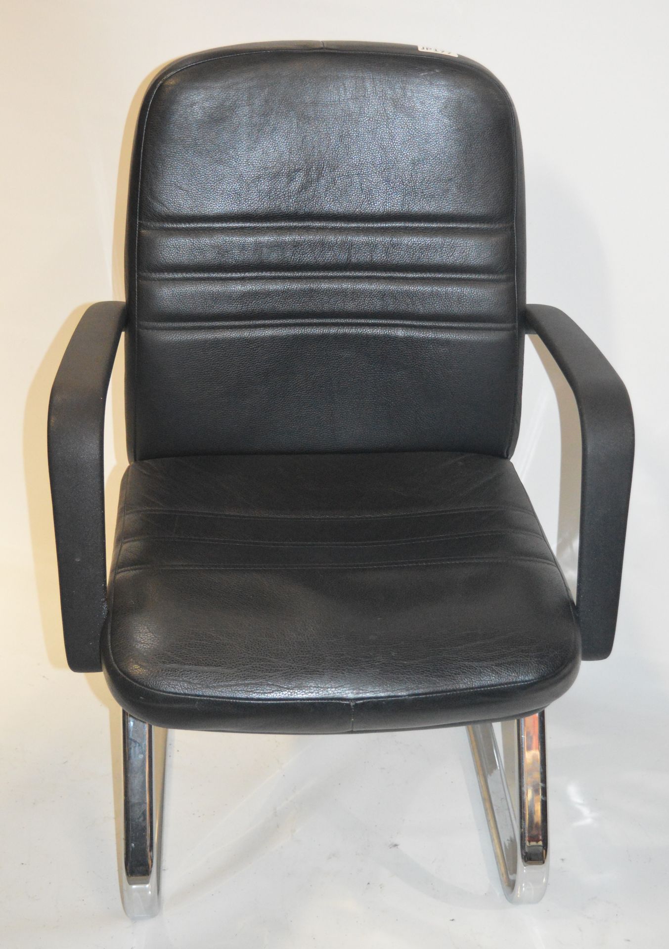 1 x Black Leather Office Chair With Chrome Base - Ref JP177 - Removed From Office Environment - - Image 2 of 4