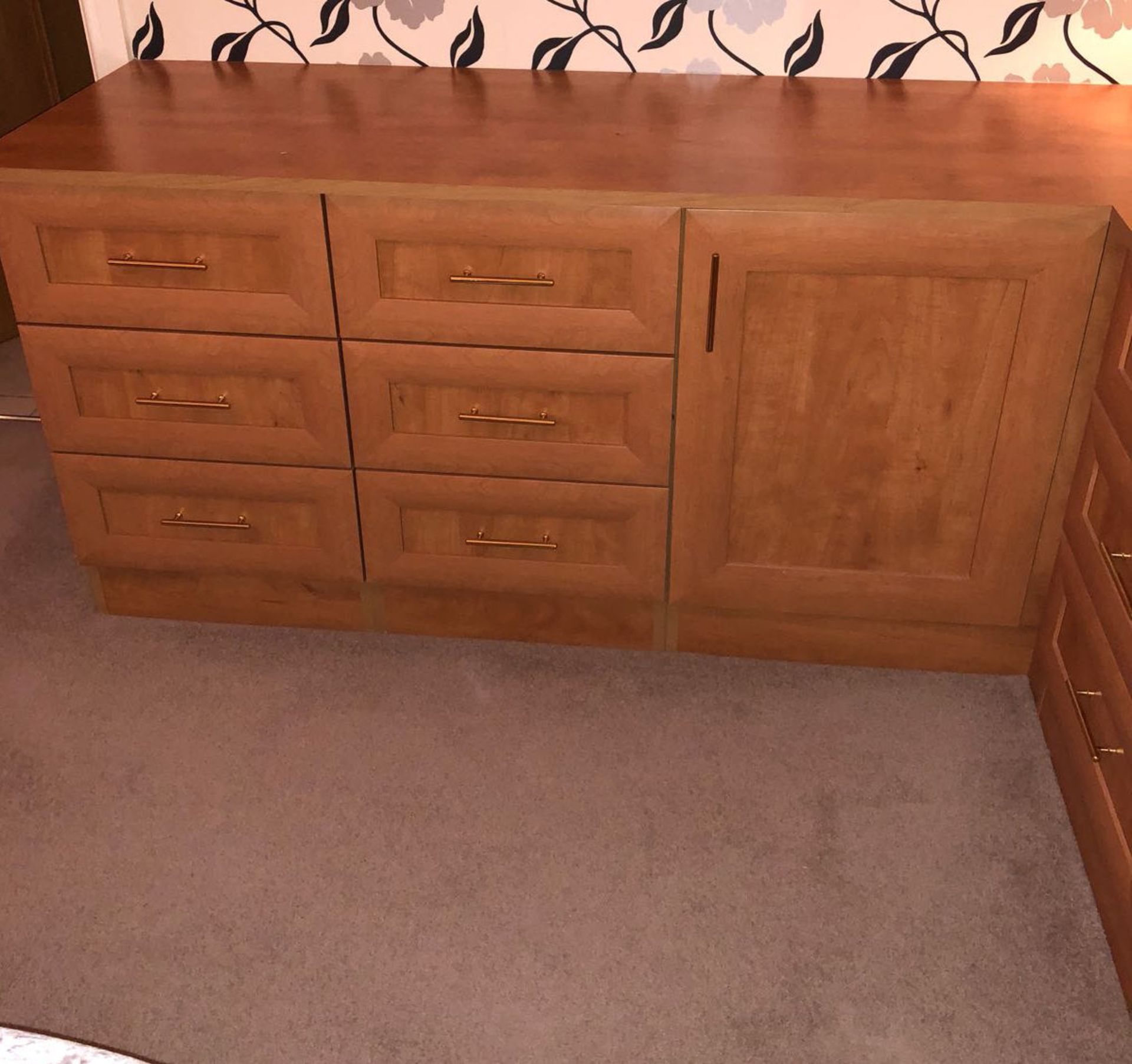 1 x Solid Wood Bedroom Suite Including Fitted Wardrobes, Bedside Tables, Dressing Table and - Image 31 of 31