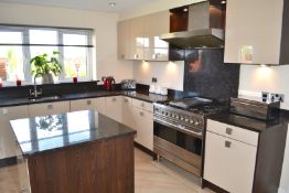 1 x Kitchen Design Bespoke Fitted Kitchen With Utility Room, Granite Worktops And Neff Appliances -