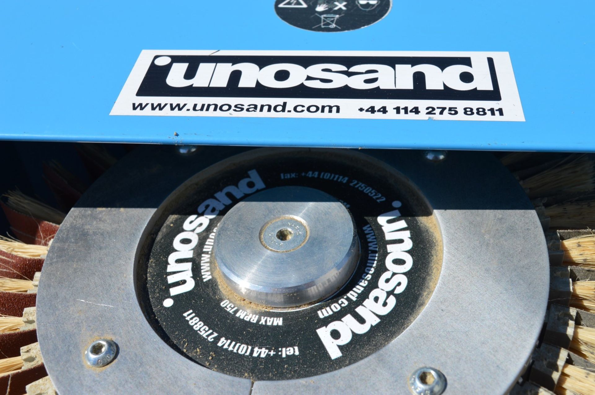 1 x Unosand Multi 140 Denibbing Sander - 240v UK Plug - Year 2012 - Dimensions H109 x W75 x D81 - Image 2 of 12