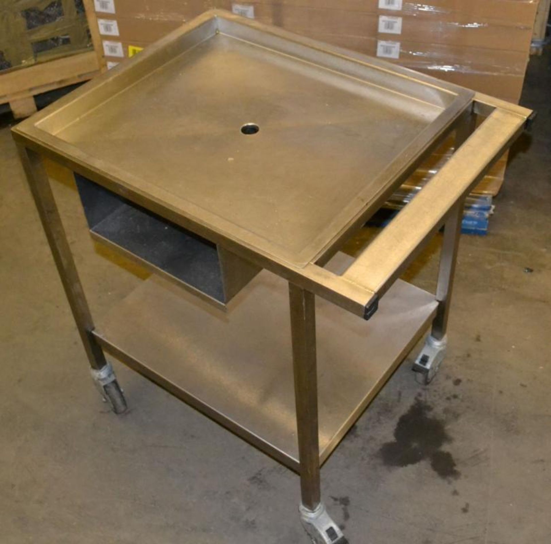 1 x Wheeled Stainless Steel Prep Bench with Drain Hole - Dimensions: 81.5 x 60.5 x 88cm - Ref: MC117 - Image 5 of 7