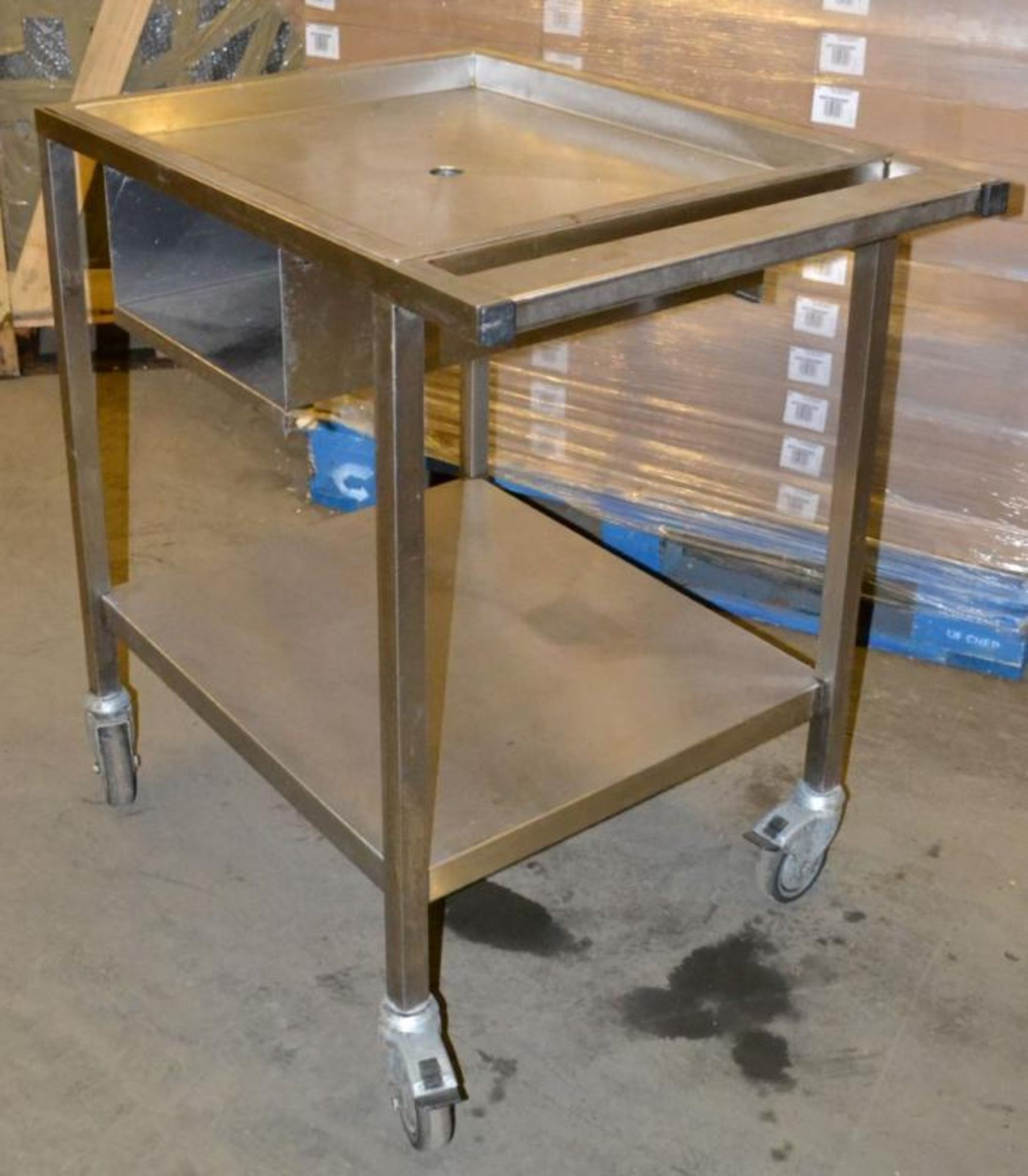 1 x Wheeled Stainless Steel Prep Bench with Drain Hole - Dimensions: 81.5 x 60.5 x 88cm - Ref: MC117 - Image 6 of 7