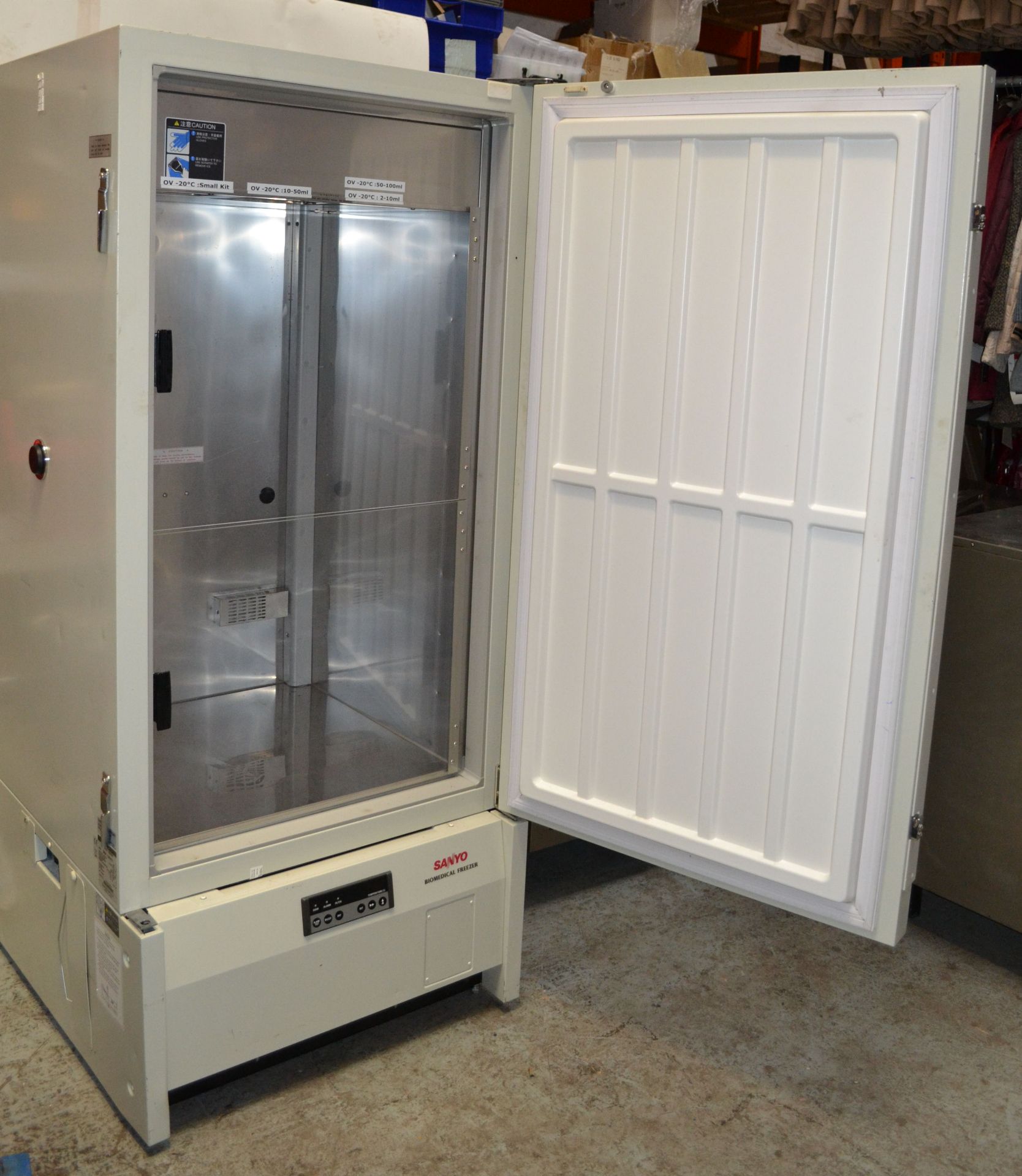 1 x Sanyo MDF-U443 Biomedical 426L Freezer - 80x83.5x181cm - Ref: HM212 - CL261 - Location: - Image 7 of 15