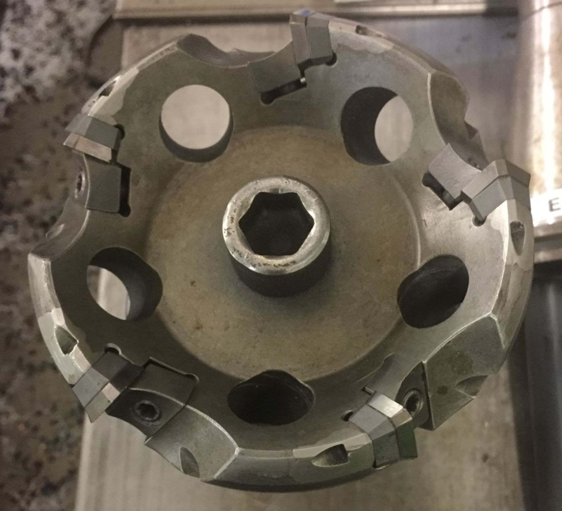 1 x CNC / VMC Mill Chuck and Mitsubishi LSE445-100A-05R 100mm Shell Face Mill Milling Cutter CNC (v) - Image 2 of 5