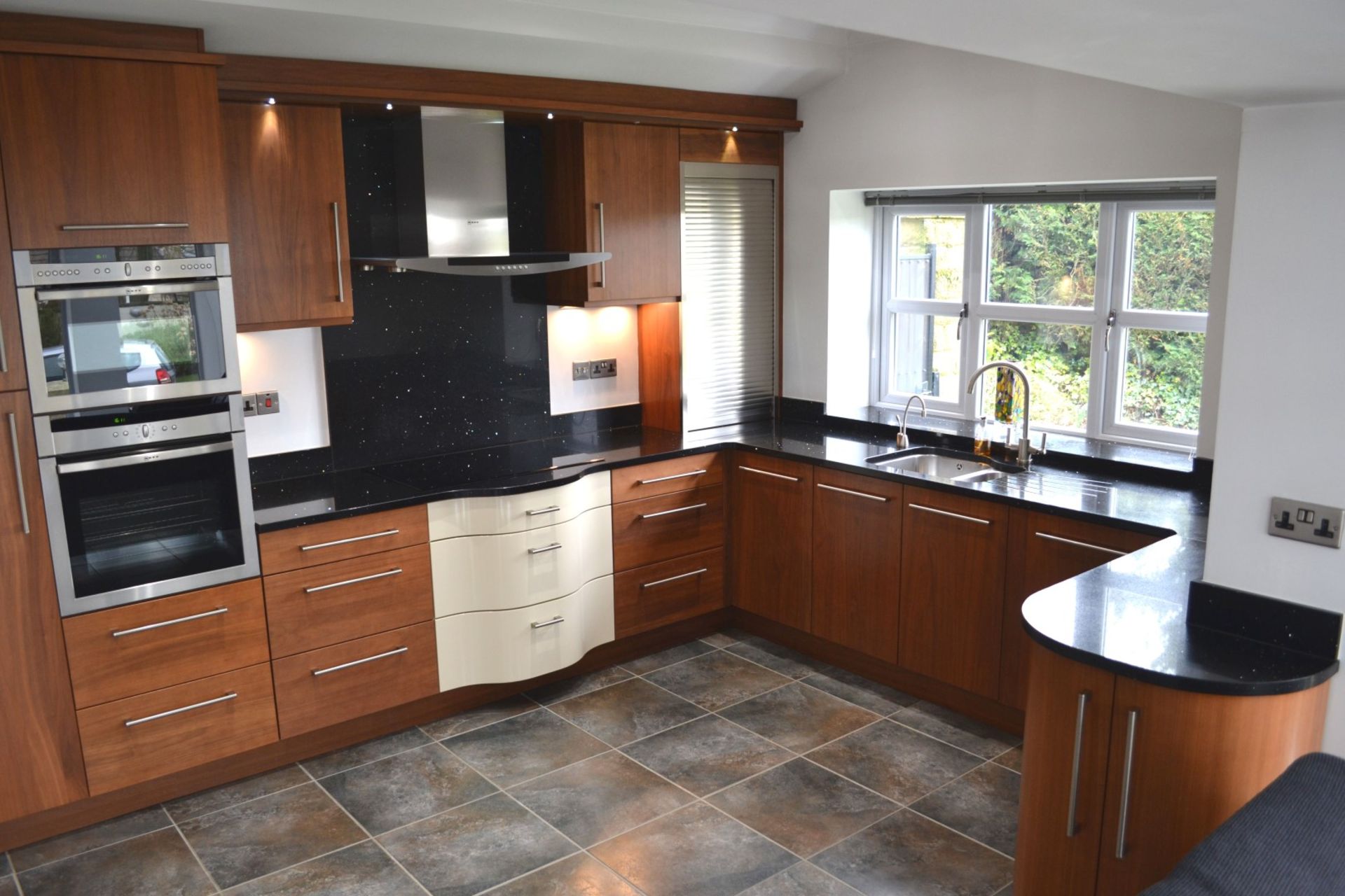 1 x Kitchen Design Bespoke Fitted Kitchen With Silestone Worktops & Neff Appliances - Superb - Image 57 of 59