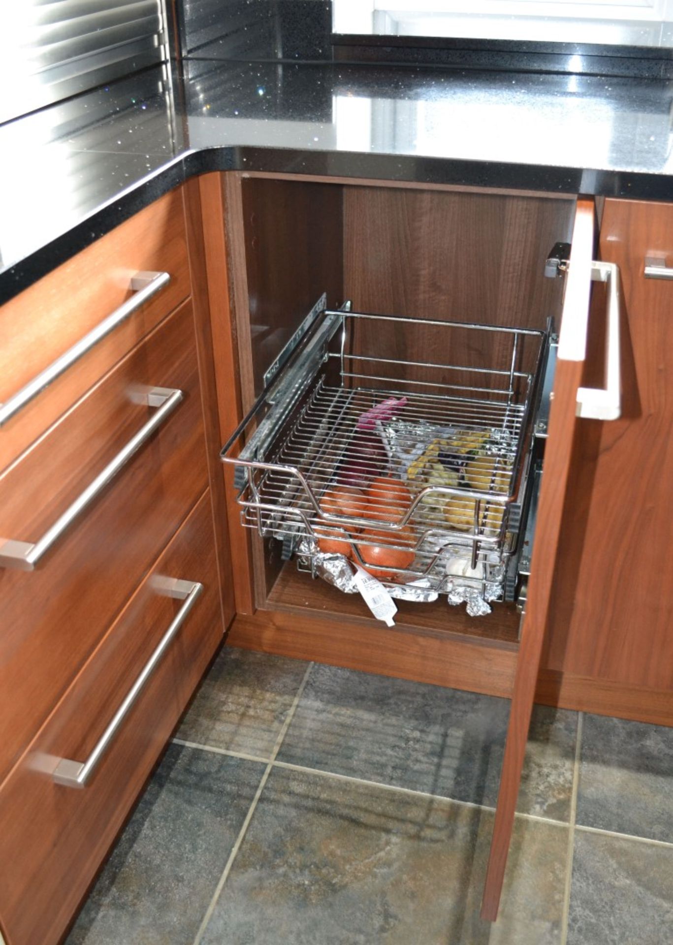 1 x Kitchen Design Bespoke Fitted Kitchen With Silestone Worktops & Neff Appliances - Superb - Image 29 of 59