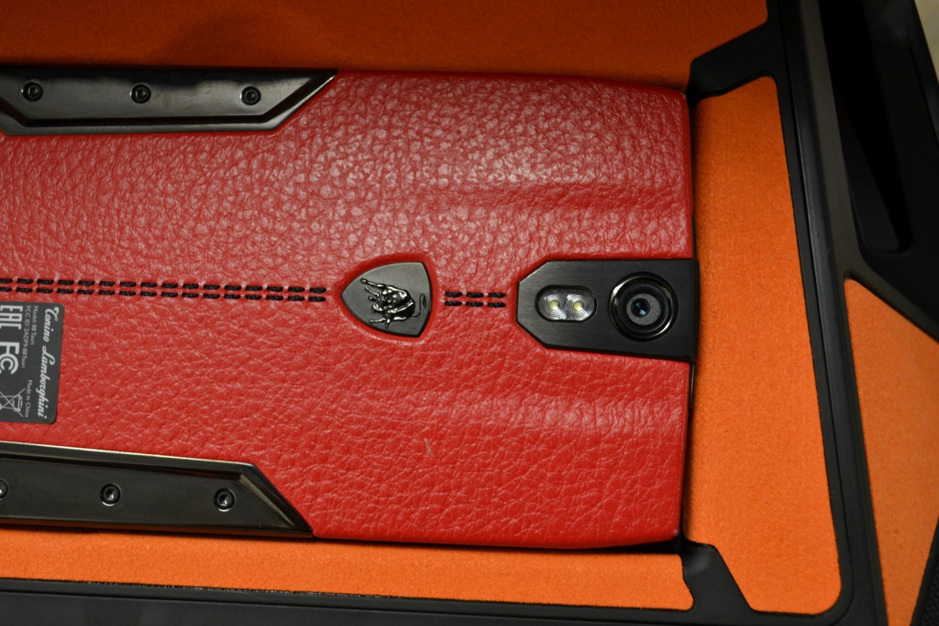 1 x Limited Edition Lamborghini "88 Tauri" Android Smart Phone - Red - Original RRP £4500 - Bild 7 aus 27