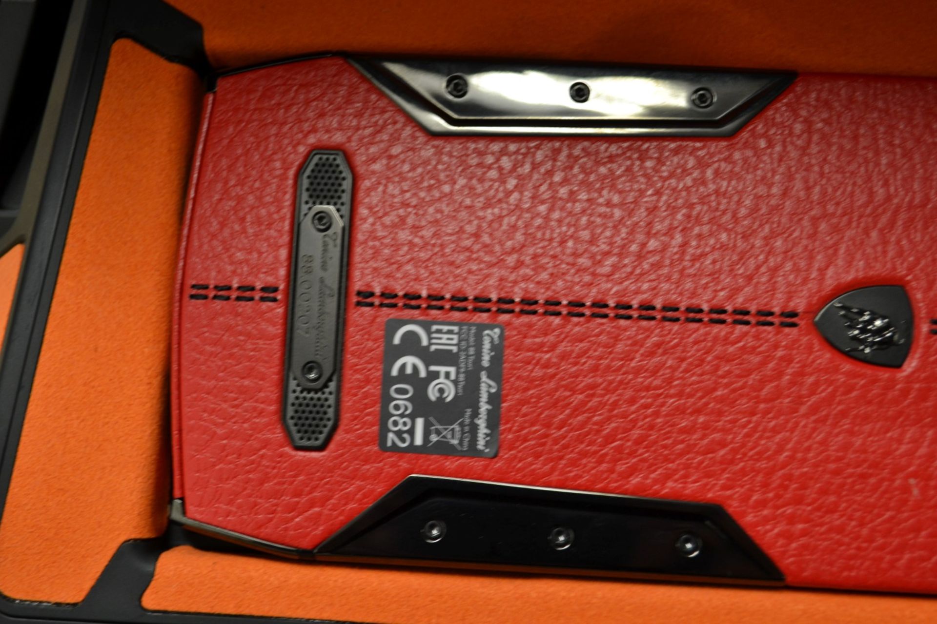 1 x Limited Edition Lamborghini "88 Tauri" Android Smart Phone - Red - Original RRP £4500 - Bild 16 aus 27