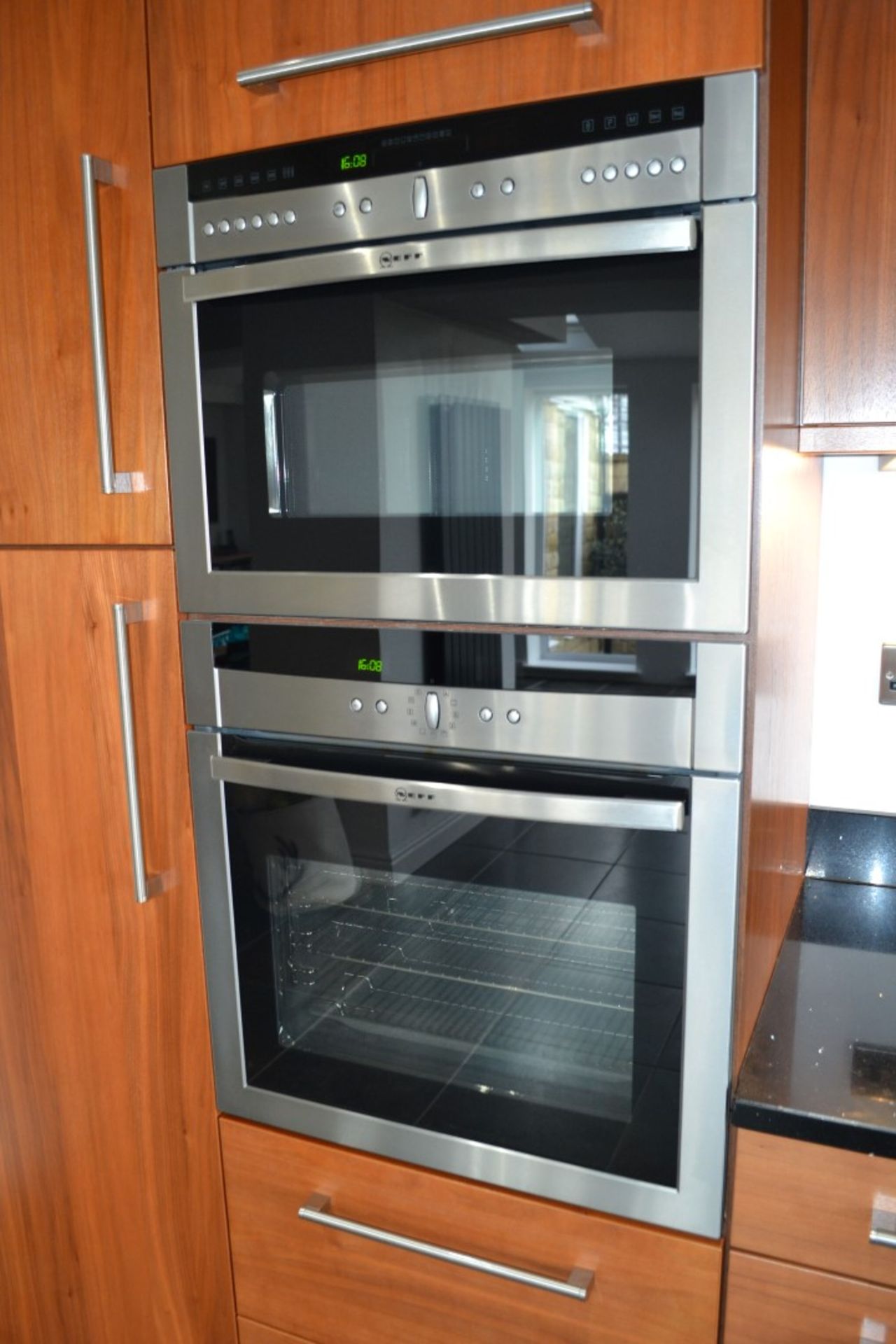 1 x Kitchen Design Bespoke Fitted Kitchen With Silestone Worktops & Neff Appliances - Superb - Image 42 of 59