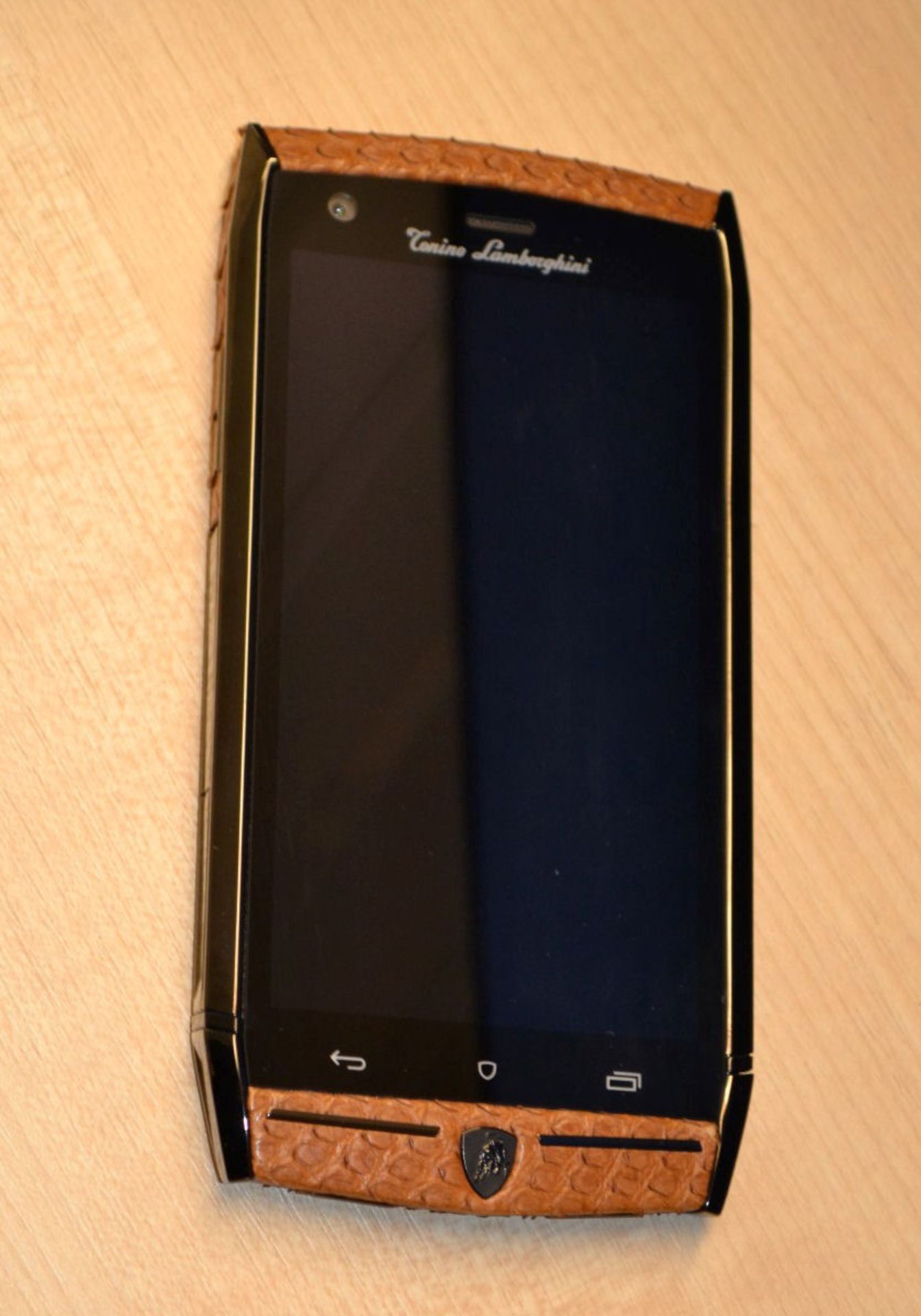 1 x Limited Edition Lamborghini "88 Tauri" Android Smart Phone - Leather Snakeskin-Style Finish - Image 3 of 26