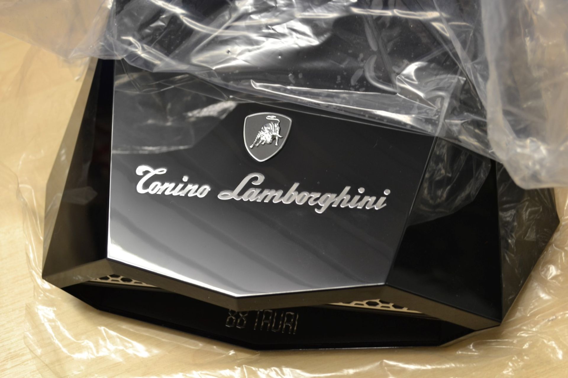1 x Limited Edition Lamborghini "88 Tauri" Android Smart Phone - Red - Original RRP £4500 - Bild 12 aus 27