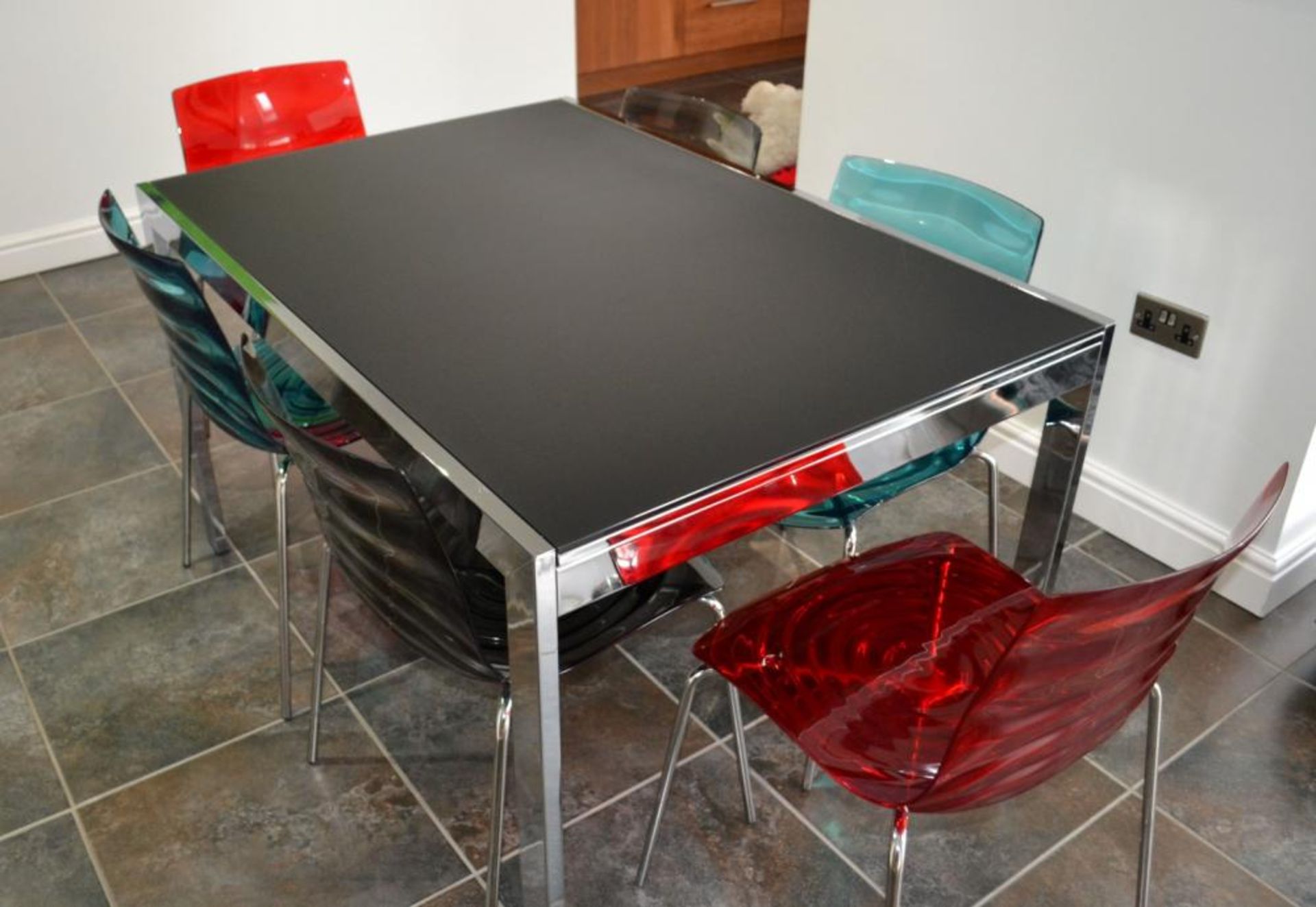1 x Contemporary Calligaris Frosted Black Glass Extending Dining Table With 6 L&#39;Eau Chairs - CL2 - Image 6 of 14