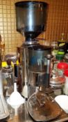 1 x Commercial Coffee Grinder With Knockout Drawer - Stainless Steel Finish - CL297 - Ref SN116 - Lo