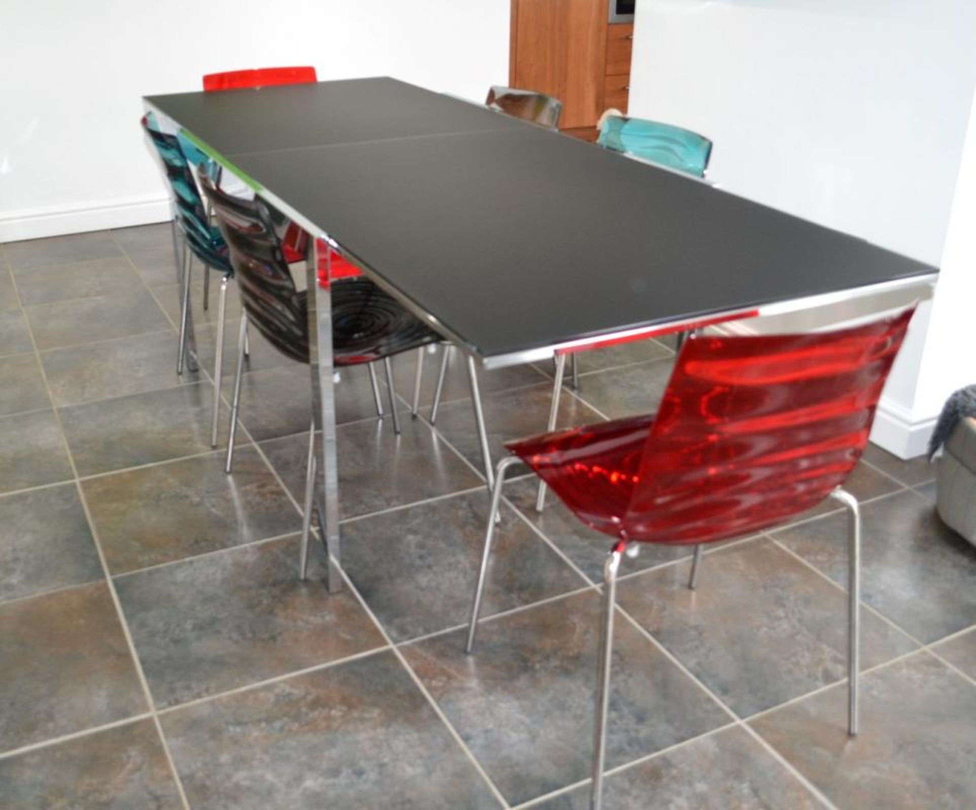 1 x Contemporary Calligaris Frosted Black Glass Extending Dining Table With 6 L&#39;Eau Chairs - CL2 - Image 4 of 14