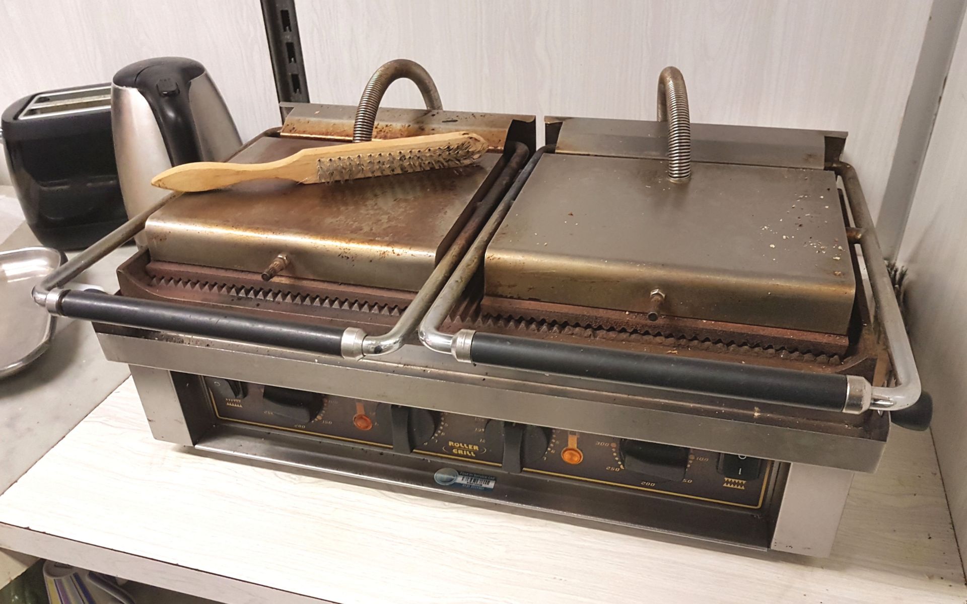 1 x Roller Grill - Dimensions: 56 x 39 x H20cm - Ref: SIN018 - CL278 - From A Recently Closed - Image 4 of 7