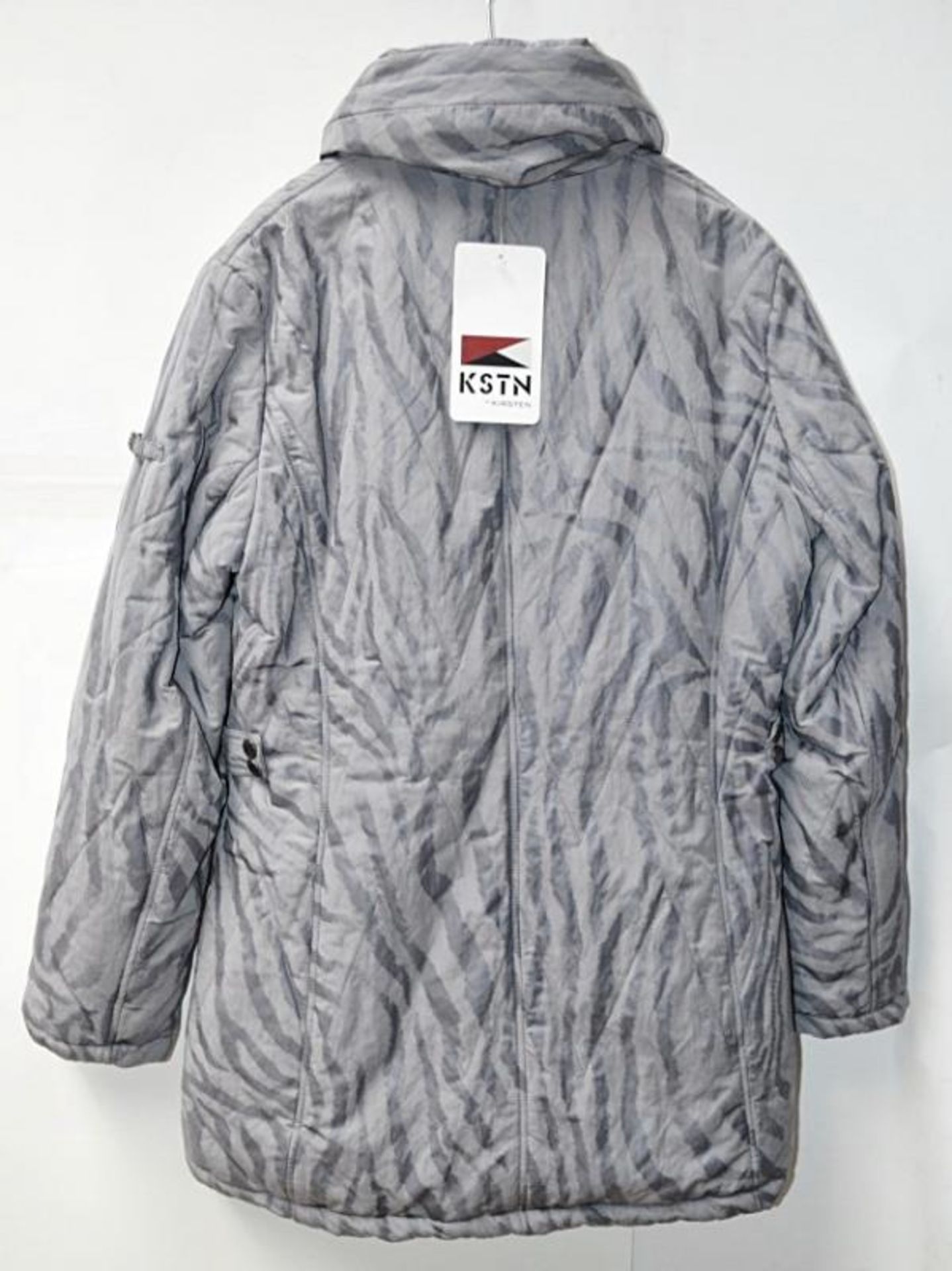 1 x Steilmann KSTN By Kirsten Womens Quilted Winter Jacket - Colour: Silver Grey Animal Print - CL21 - Image 5 of 9