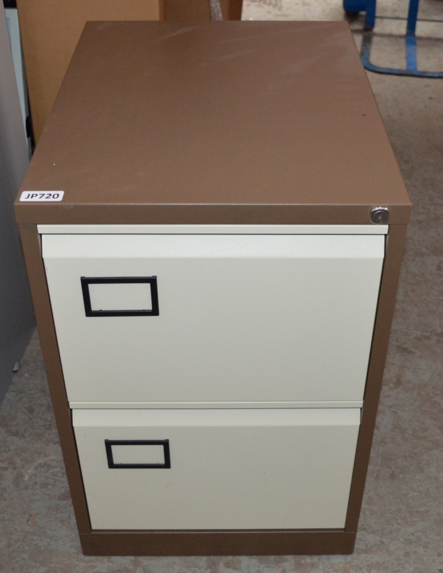 1 x Two Drawer Office Filing Cabinet - CL285 - Ref JP720 - Location: Altrincham WA14