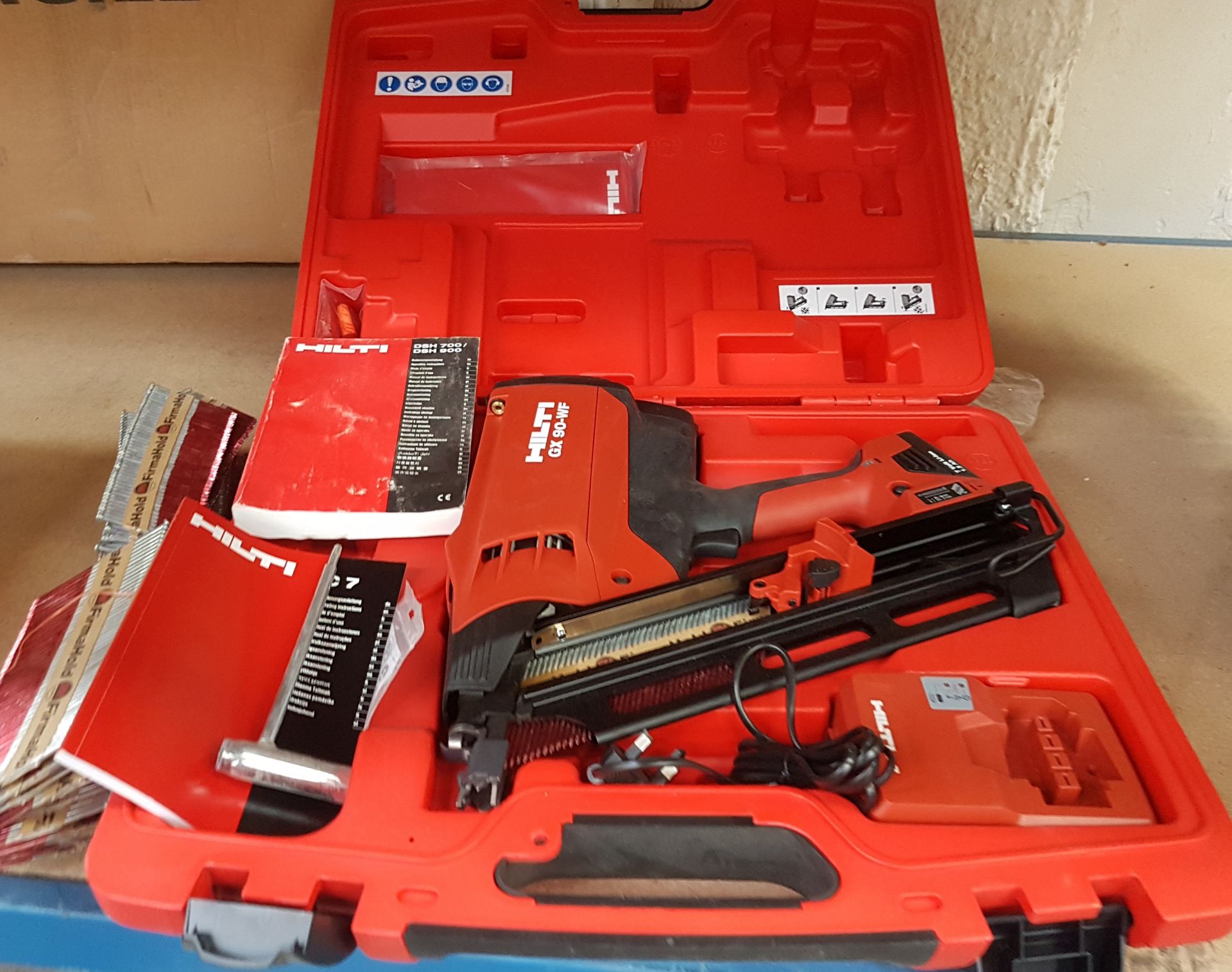 1 x Hilti GX 90-WF Framing Nail Gun - Includes Case, Manuals, 240v Charger, Battery and Nails