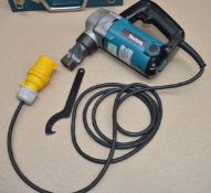 1 x Makita JN3200 110v Nibbler With Case - CL011 - Ref JP972 - Location: Altrincham WA14 - RRP £