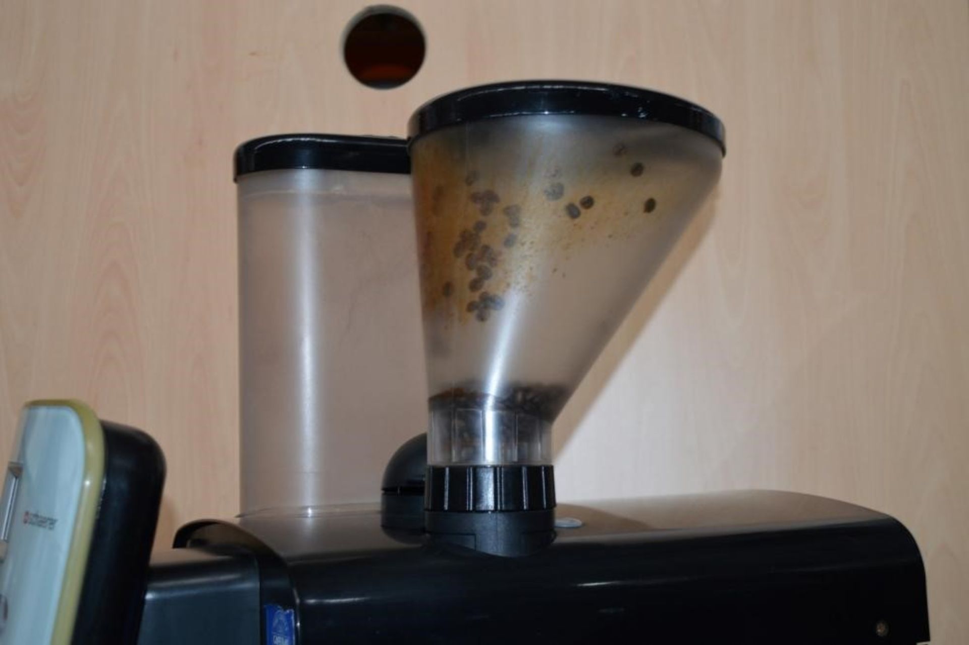 1 x Schaerer Vito Coffee Espresso Hot Chocolate Bean To Cup Hot Drinks Machine - Includes Vitrifrigo - Image 5 of 12