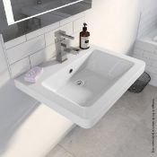 1 x Verso 600mm Ceramic Sink Basin - One Tap Hole - Includes Fixings - New / Unused Stock - Ref: MT