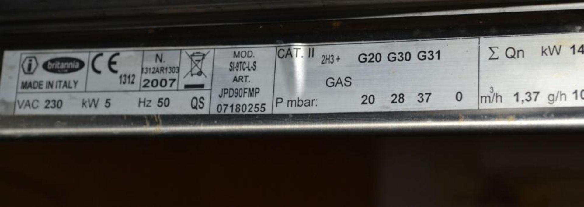 1 x Britannia SI-9TC-L-S 90cm Dual Fuel Free Standing Range Cooker in Stainless Steel With Extractor - Image 7 of 11