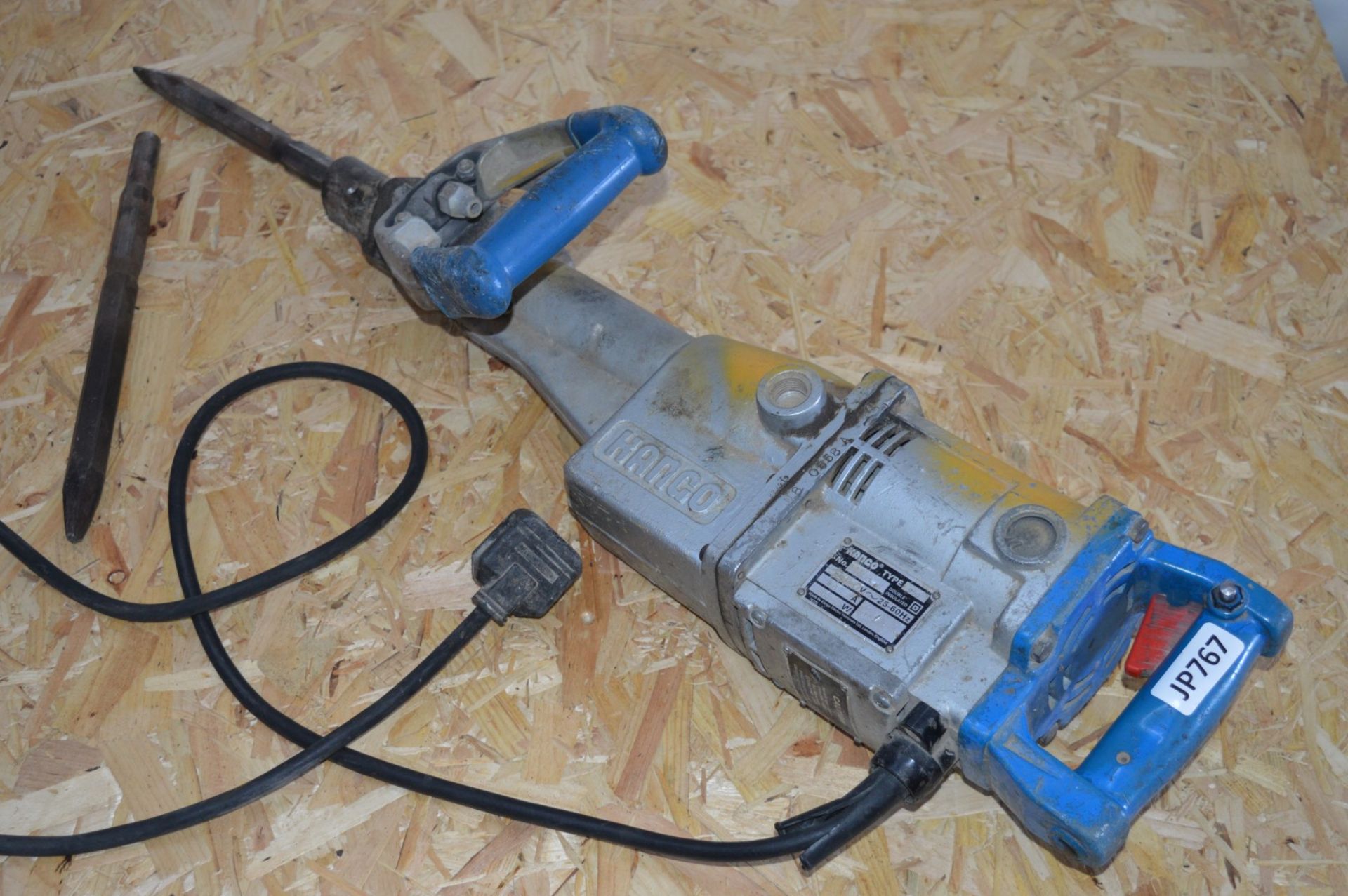 1 x Kango 950 Concrete Breaker / Hammer Drill With Two Drill Bits - 240v UK Plug - CL011 - Ref JP767 - Image 8 of 9