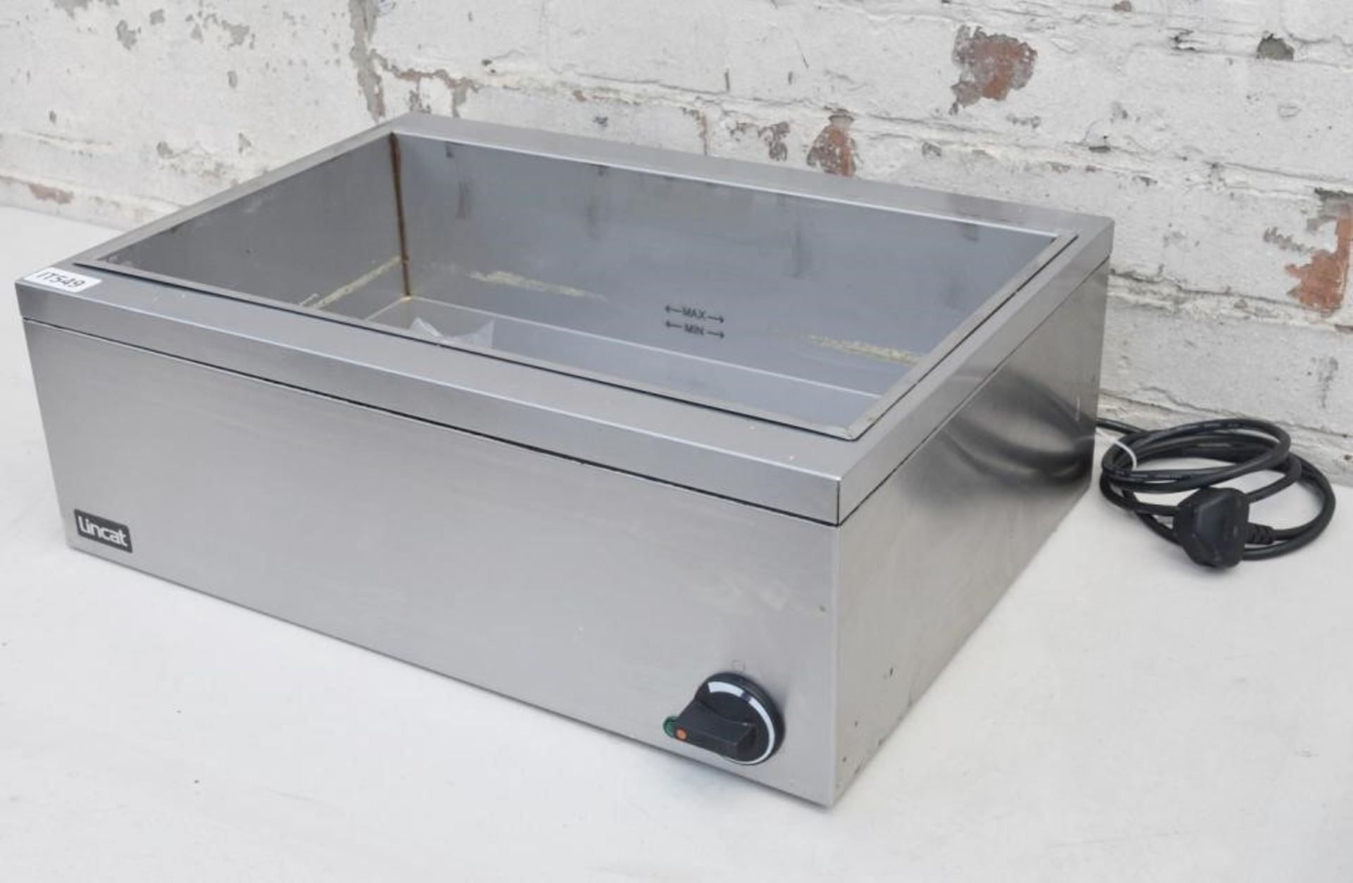 1 x LINCAT Commercial Bain Marie (Model: LBM2W) - 500W Wet And Dry Heat - Stainless Steel Finish - R - Image 5 of 7