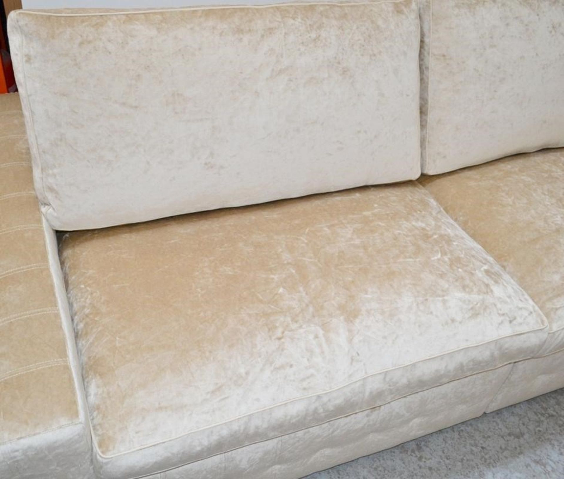 1 x GIORGIO "Sayonara" 3-Seater Sofa In An Opulent Champagne Chenille Upholstery - Ref: 4711347 NP1/ - Bild 6 aus 8