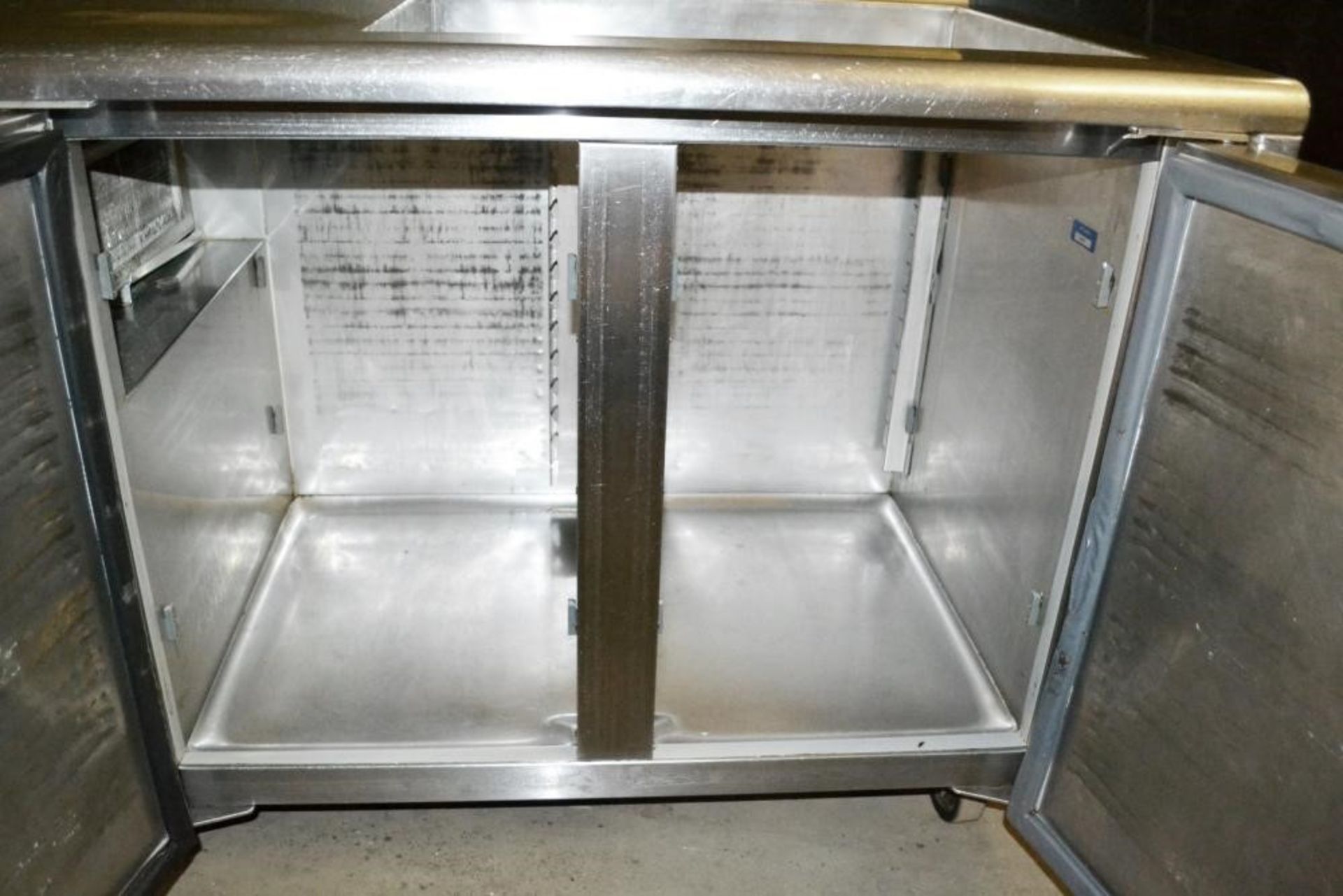 1 x Williams Two Door Counter Top Refrigerated Salad Pizza Prep Bench - Model HO3U - Stainless Steel - Image 6 of 7