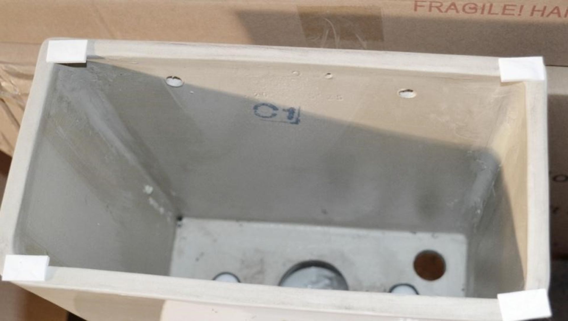 1 x Close Coupled Toilet Pan With Soft Close Toilet Seat And Cistern (Inc. Fittings) - Brand New Box - Image 7 of 9