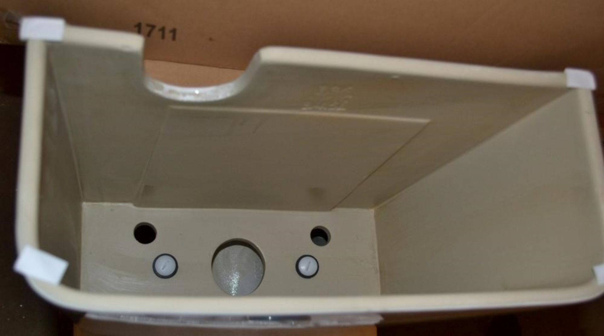 1 x Close Coupled Toilet Pan With Soft Close Toilet Seat And Cistern (Inc. Fittings) - Brand New Box - Image 2 of 12