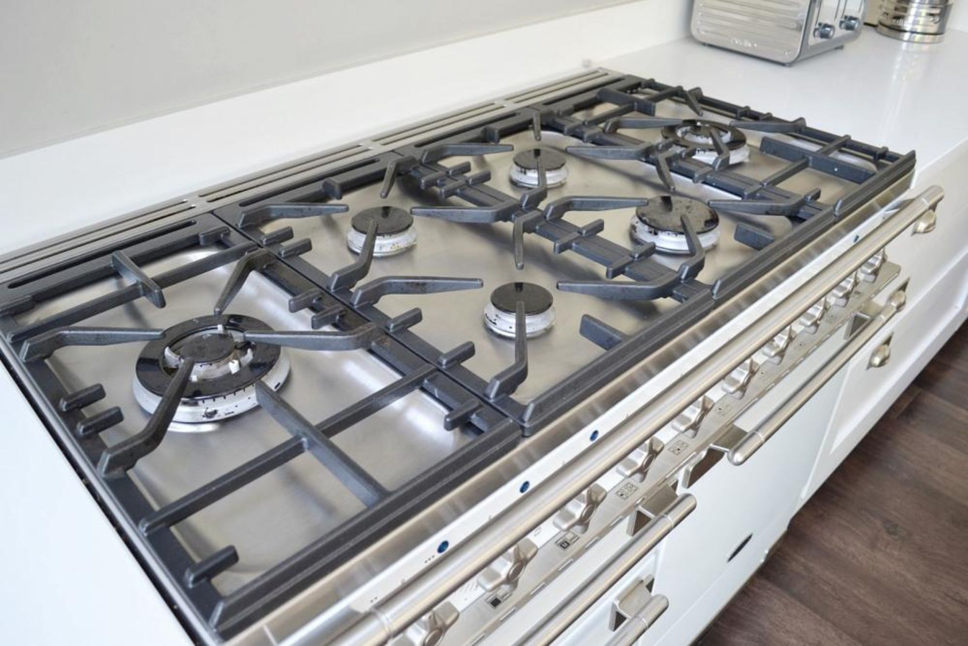 1 x Rangemaster Alise 110cm 6-Burner Gas Cooker In White And Brushed Steel - Used In Very Good, Clea - Image 2 of 5