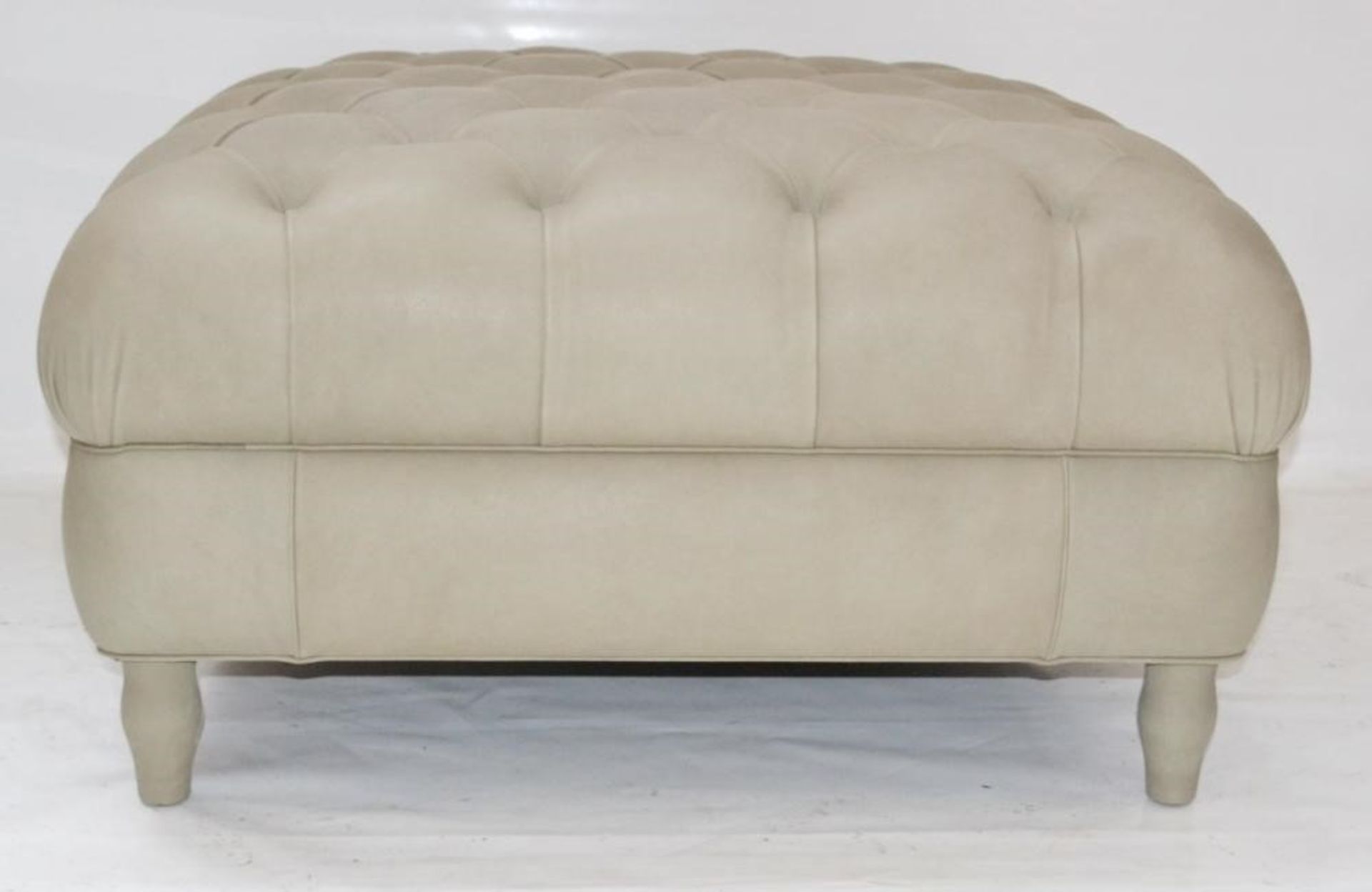 1 x POLTRONA FRAU "Chester" Square Buttoned Pouf Richly Upholstered In Pelle Frau® Century Leather ( - Image 4 of 9