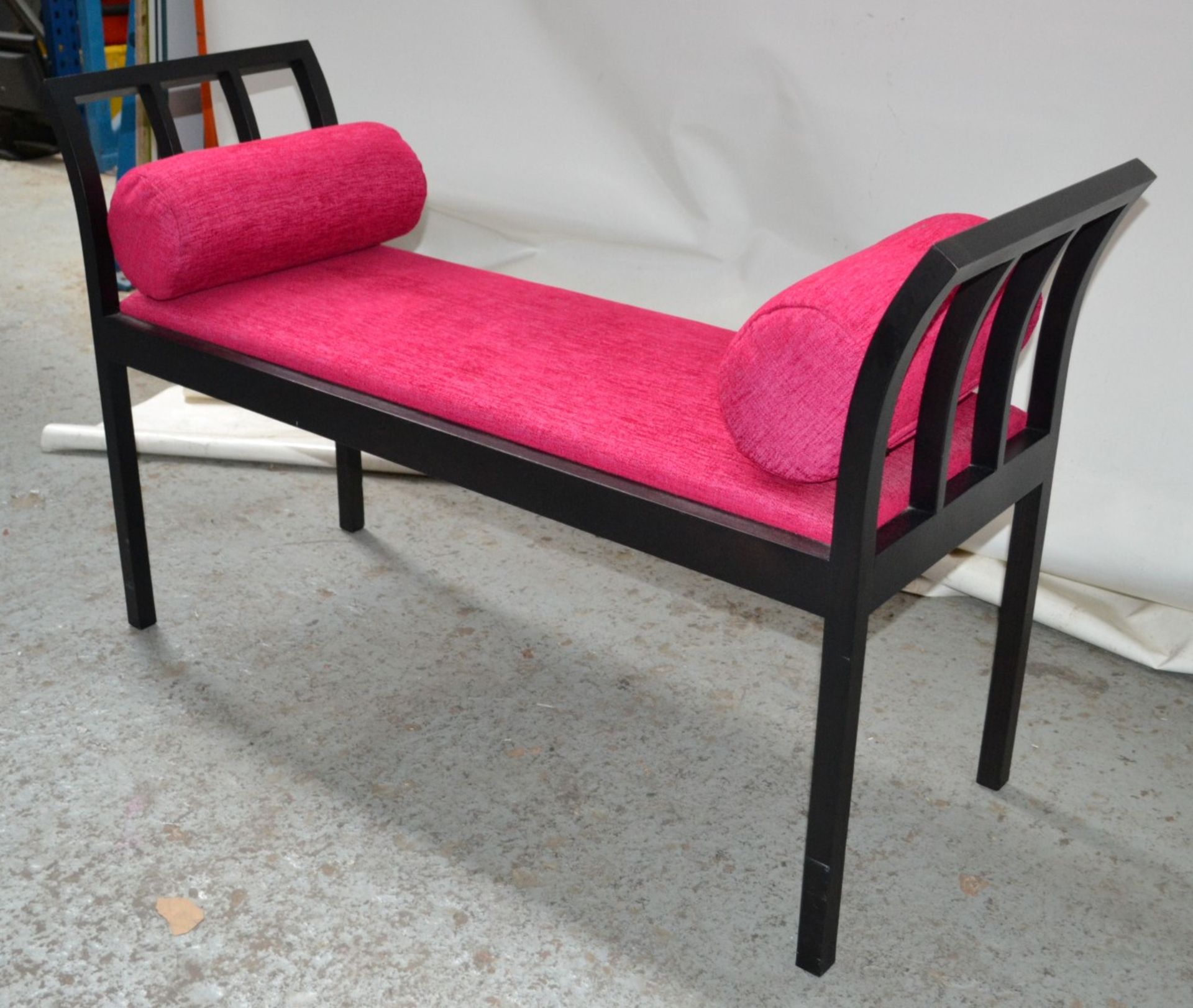 1 x Magenta Upholstered Bedroom Bench with 2 Cushions - CL314 - Location: Altrincham WA14 - *NO VAT - Image 2 of 11