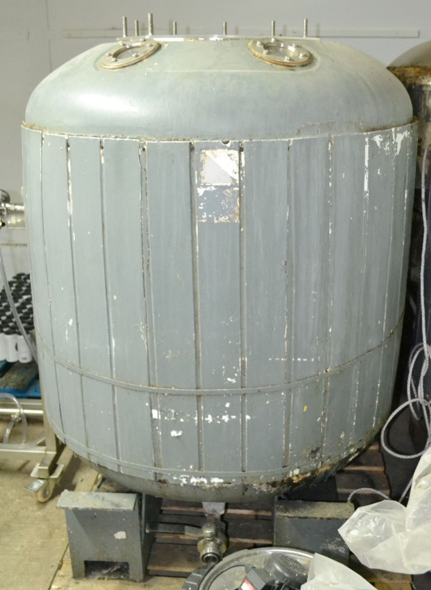 1 x Commercial Brewers Fermenting Vessel - Image 2 of 3