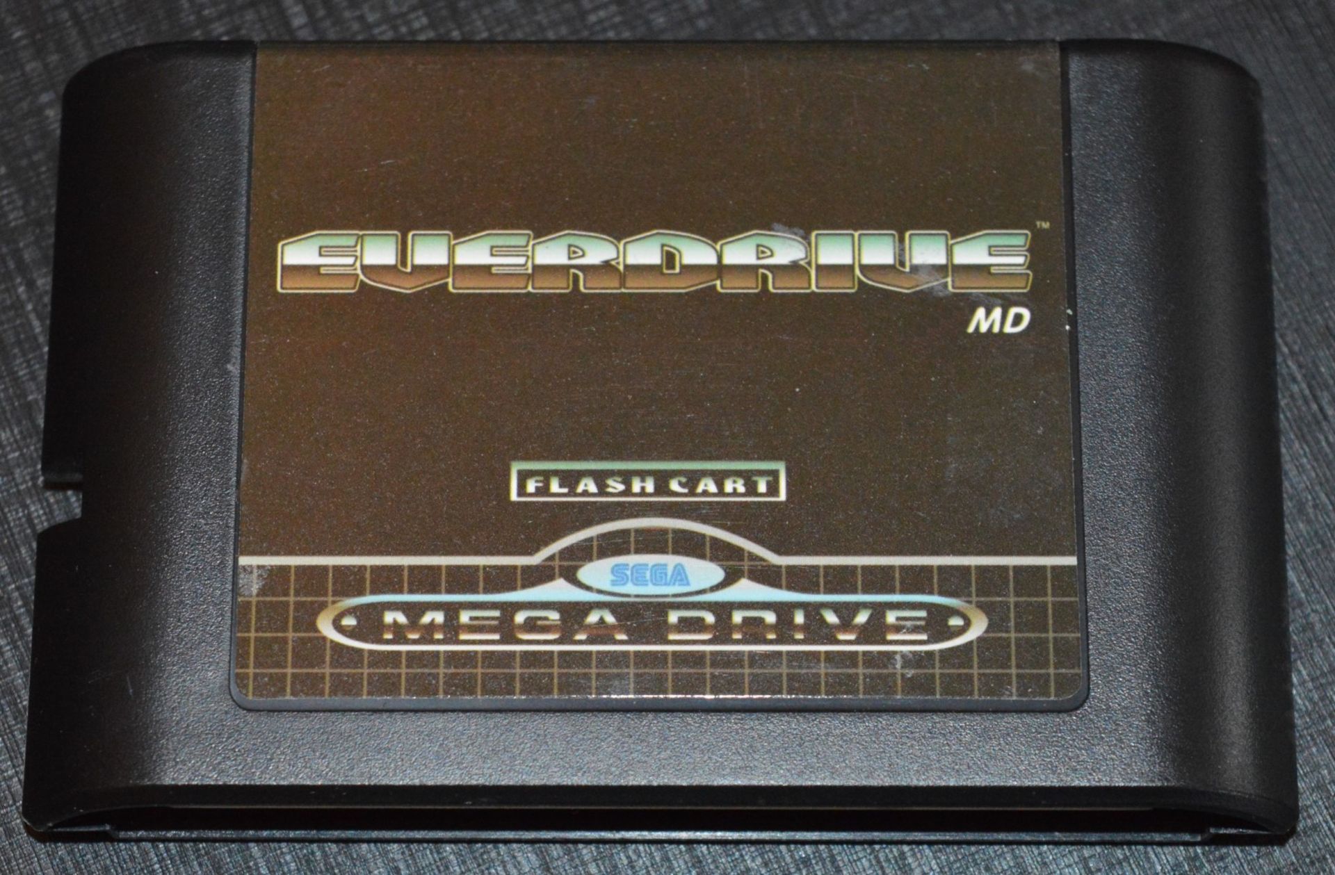 1 x Sega Mega Drive Original Games Console With Everdrive Multi Game Cartridge & 2 x Controllers - Image 2 of 5