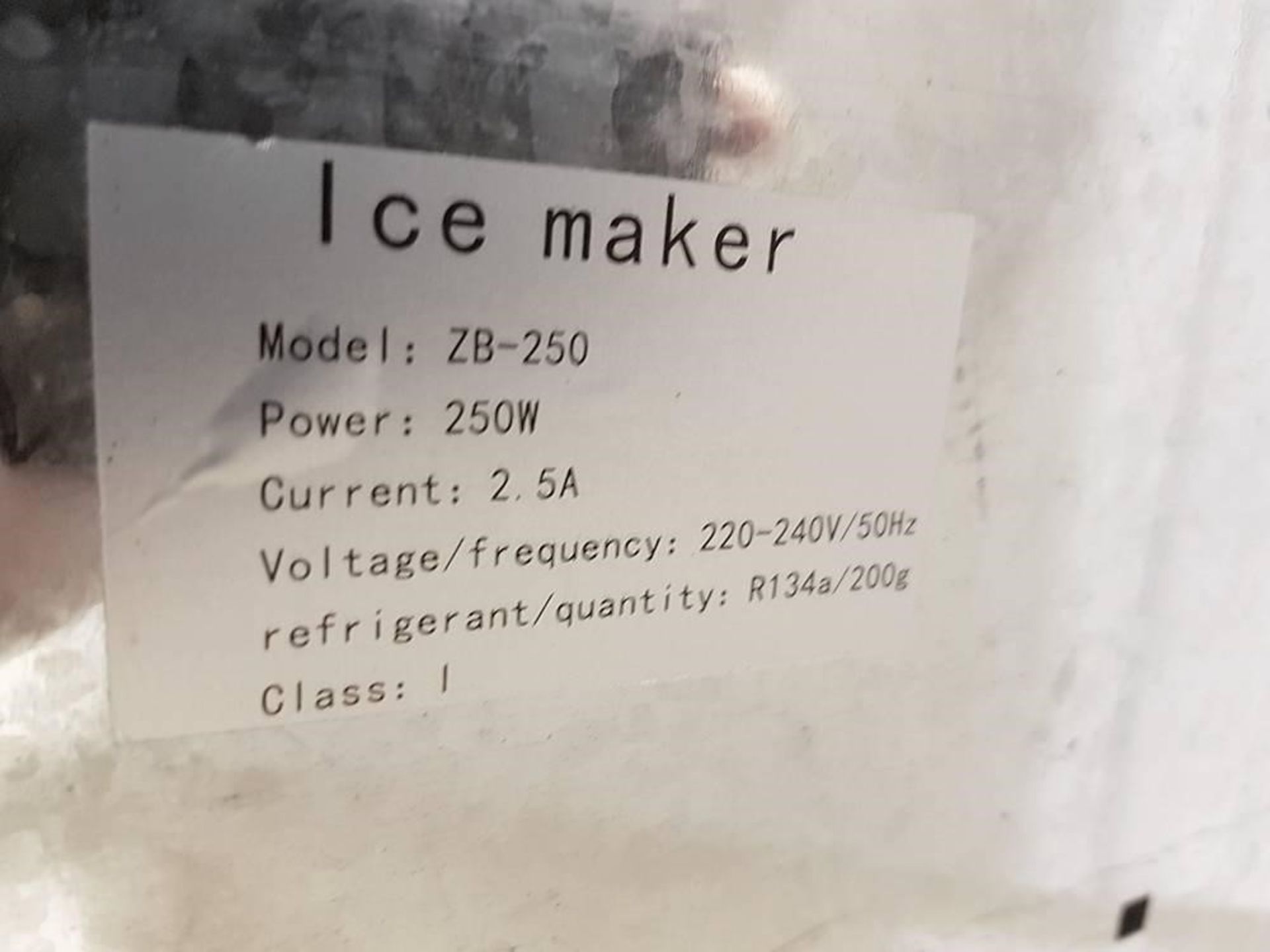 1 x Commercial Ice Machine (Model: ZB 250) - Around 12 Months Old In Great Condition - From A Gourme - Image 3 of 4