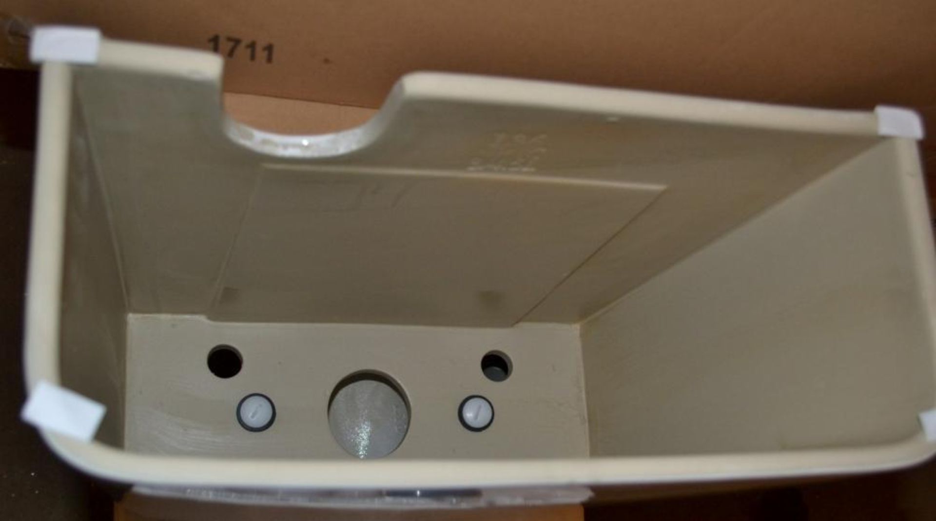 1 x Close Coupled Toilet Pan With Soft Close Toilet Seat And Cistern (Inc. Fittings) - Brand New Box - Image 6 of 12