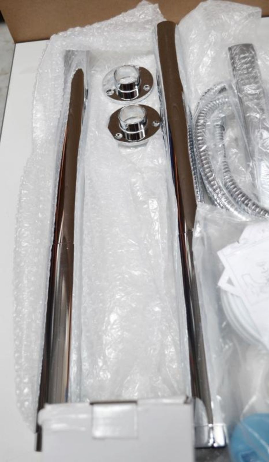 10 x Assorted Items Of Bathroom Stock - From Well Known Online Bathroom Retailer - Ref: M182 - CL190 - Image 2 of 9