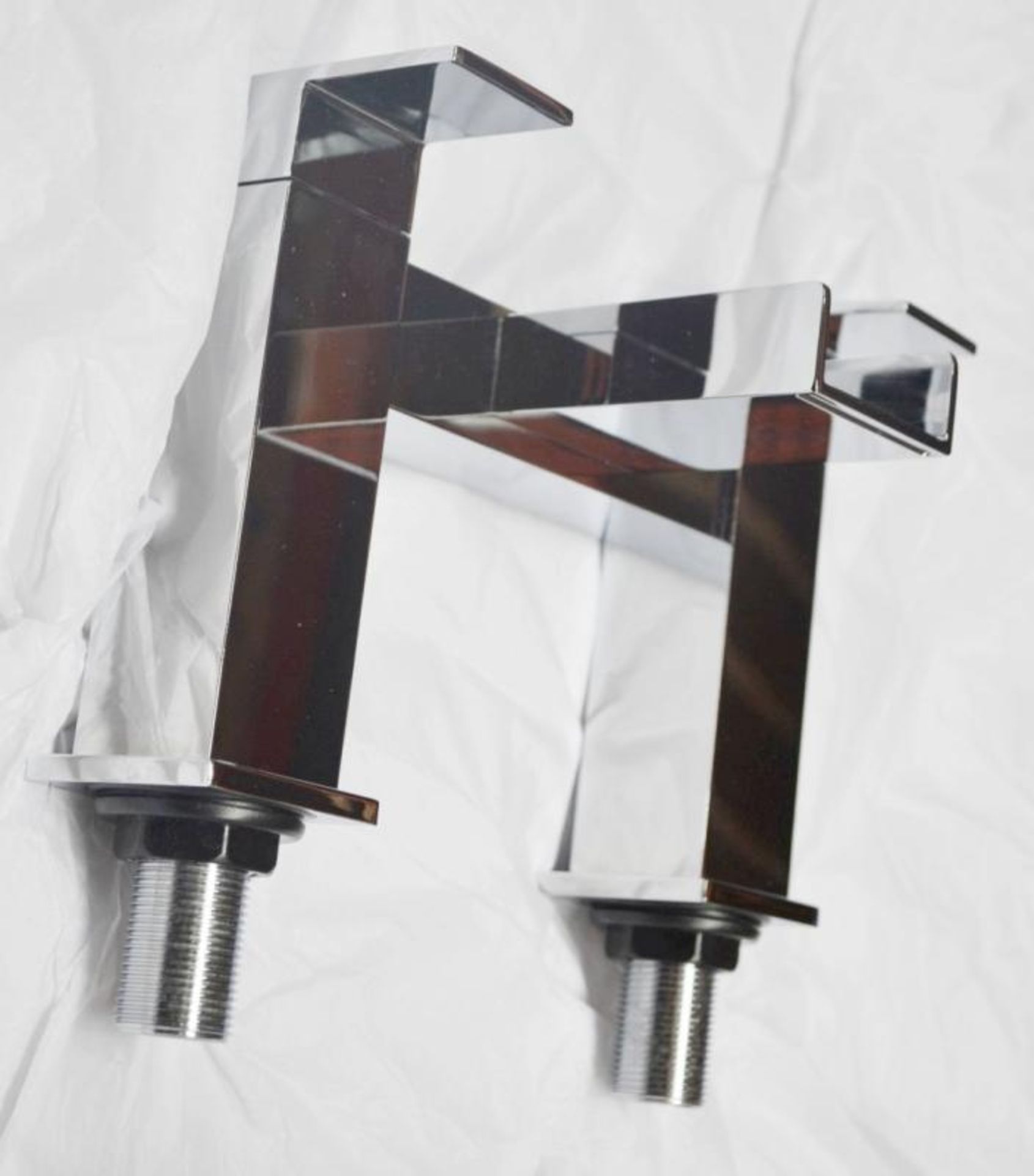 1 x Waterfall Bath Mixer Tap - Chrome Finish - Ref: M177 - CL190 - Unused Boxed Stock - Location: A - Image 3 of 4