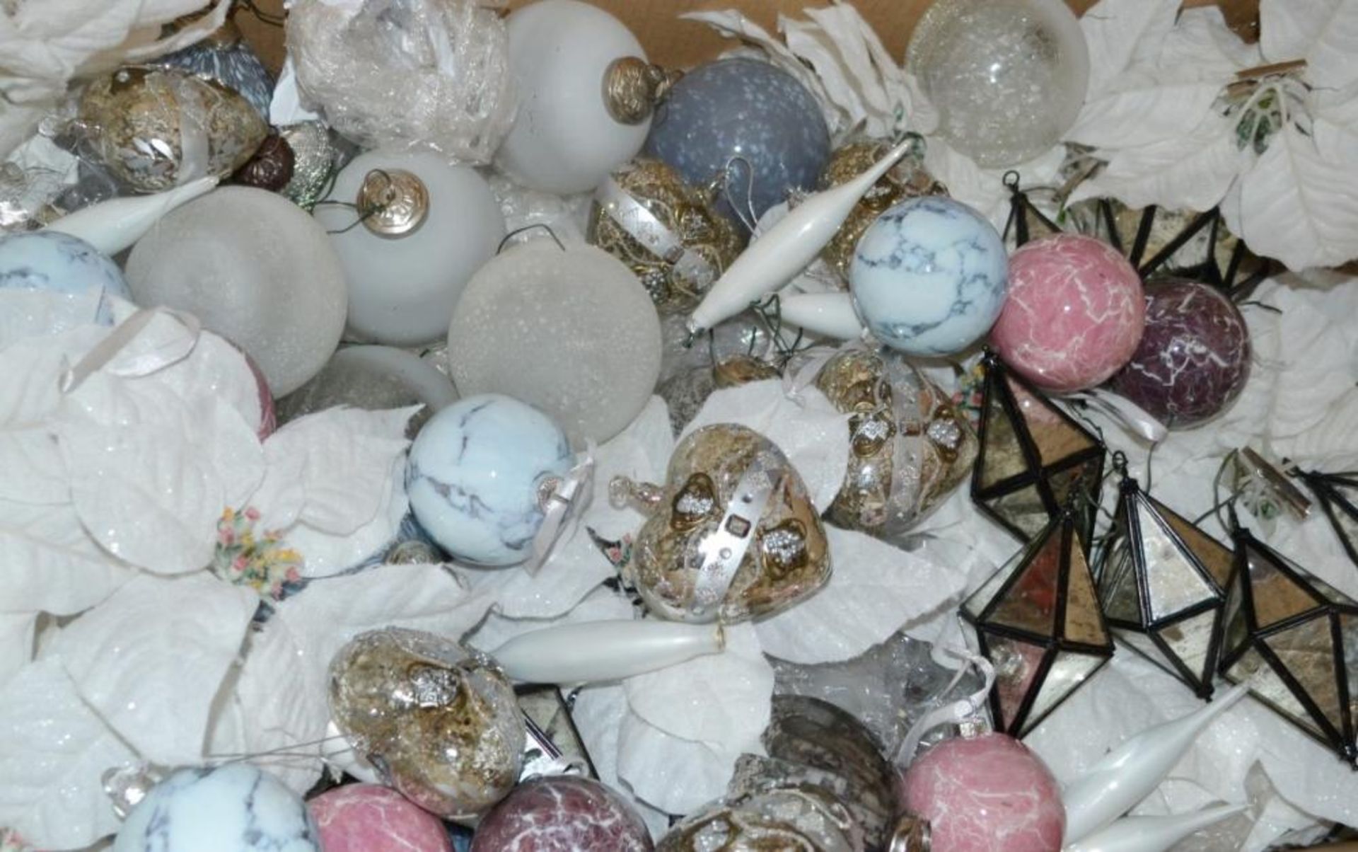 Over 130 x Assorted Georgian-style Premium Christmas Tree Decorations - Stunning Display Items Recen - Image 3 of 8