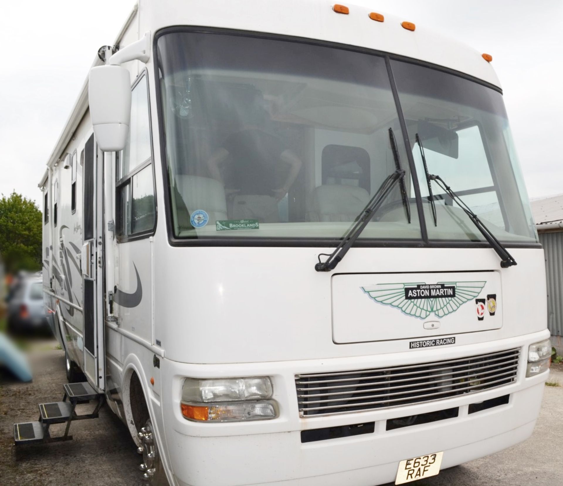 1 x 2005 National Sea Breeze LX 8321 Workhorse Class A RV Motorhome With Two Power Slide Outs - Image 6 of 51