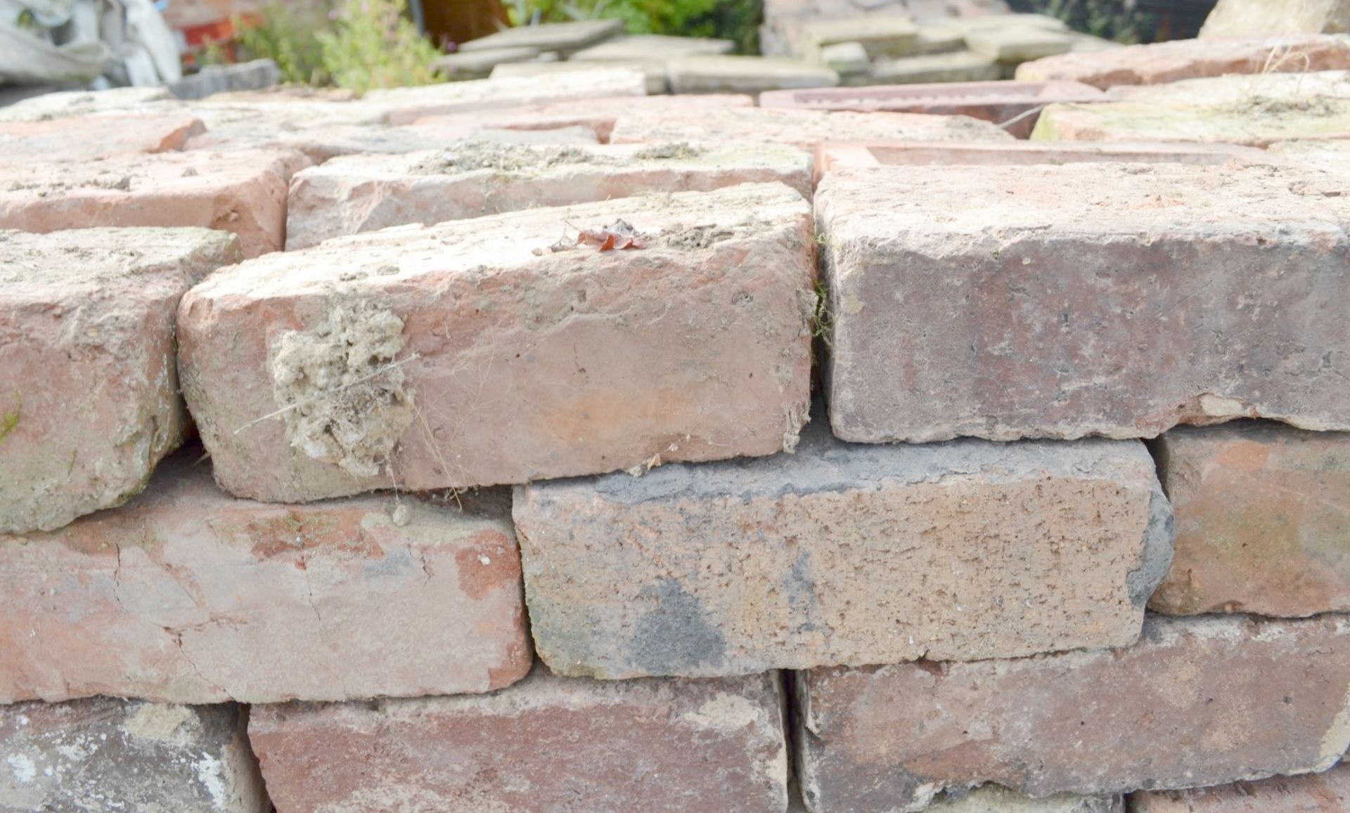 Assorted Reclaimed Hand Made Bricks - Approx 320 In Total - Average Dimensions: 22x11x7.5cm - Ref: - Image 5 of 5