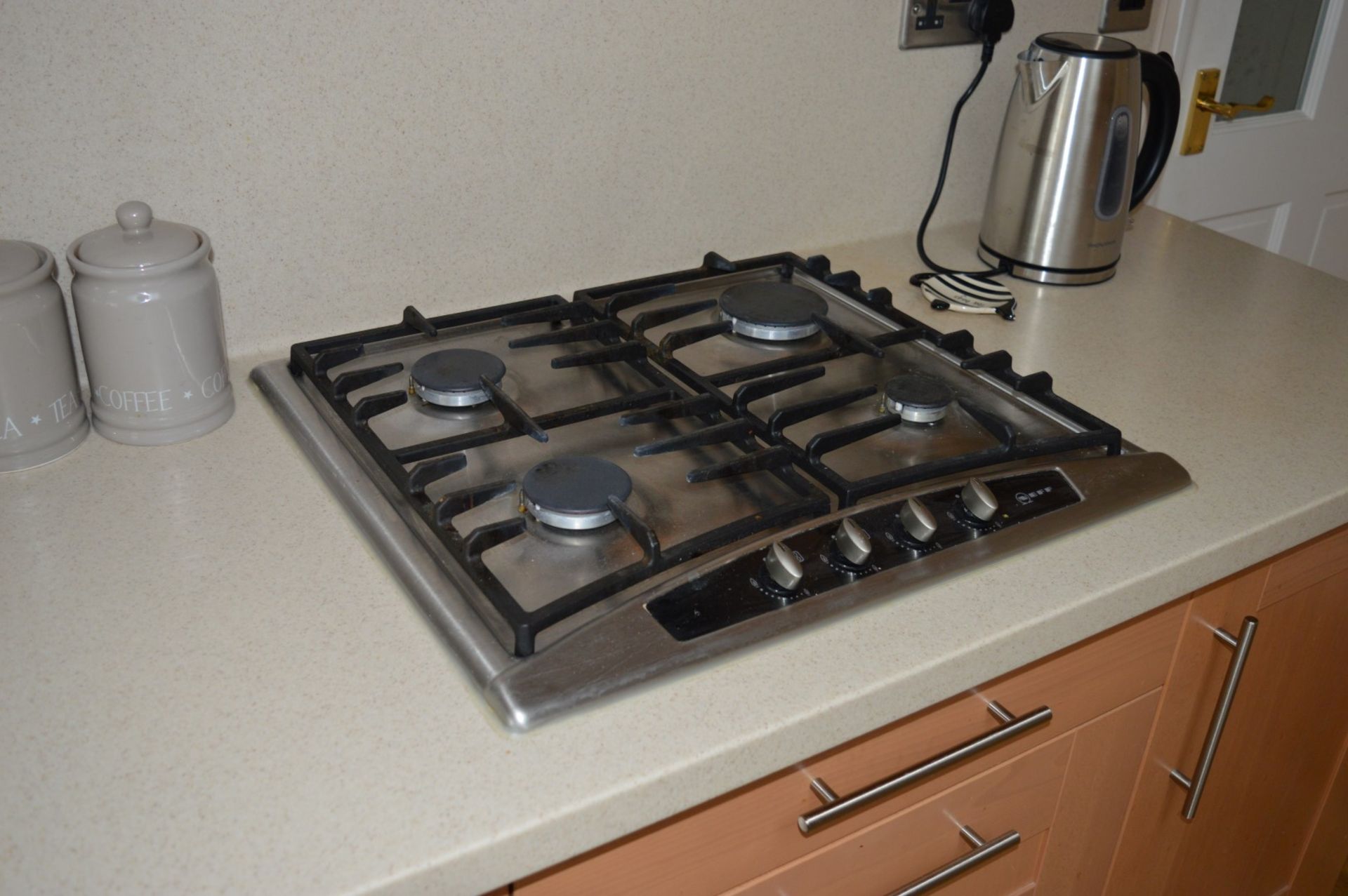 1 x Bespoke Maelstrom Solid Wood Fitted Kitchen With Corian Tops - In Excellent Condition - Neff - Image 28 of 65