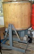 1 x Commercial Brewers Timber Mashtun