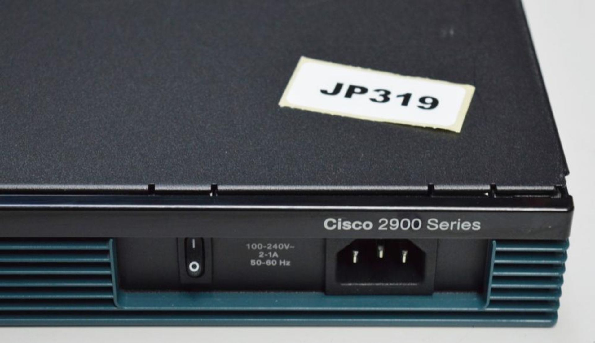 1 x Cisco 2901 K9 V06 Integrated Services Router Gigabit Ethernet - CL285 - Ref JP319 F2 - Location: - Bild 2 aus 6