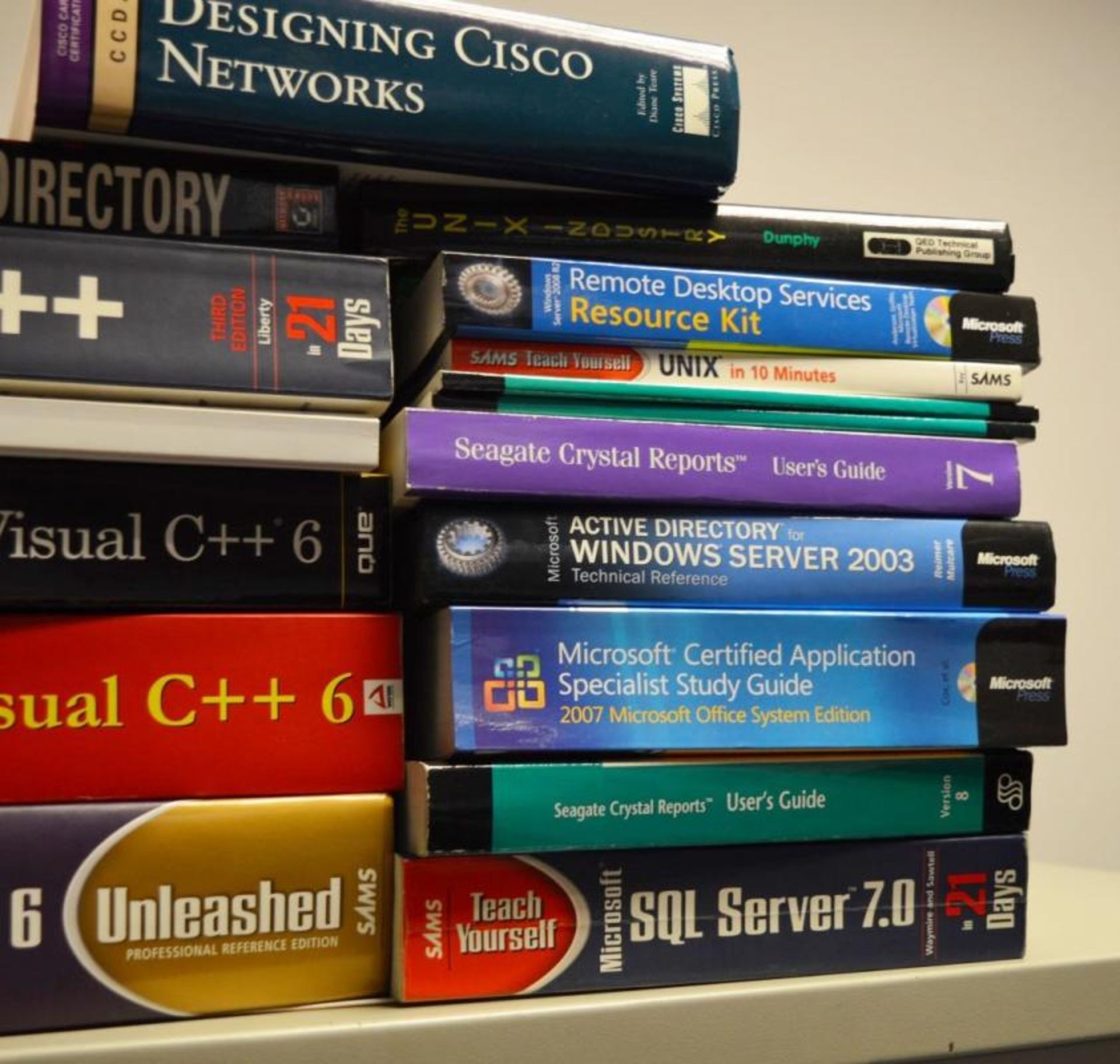 30 x Various Computer Books - C++, Visual Basics, Microsoft, Red Hat Linux, Designing Cisco - Image 5 of 8
