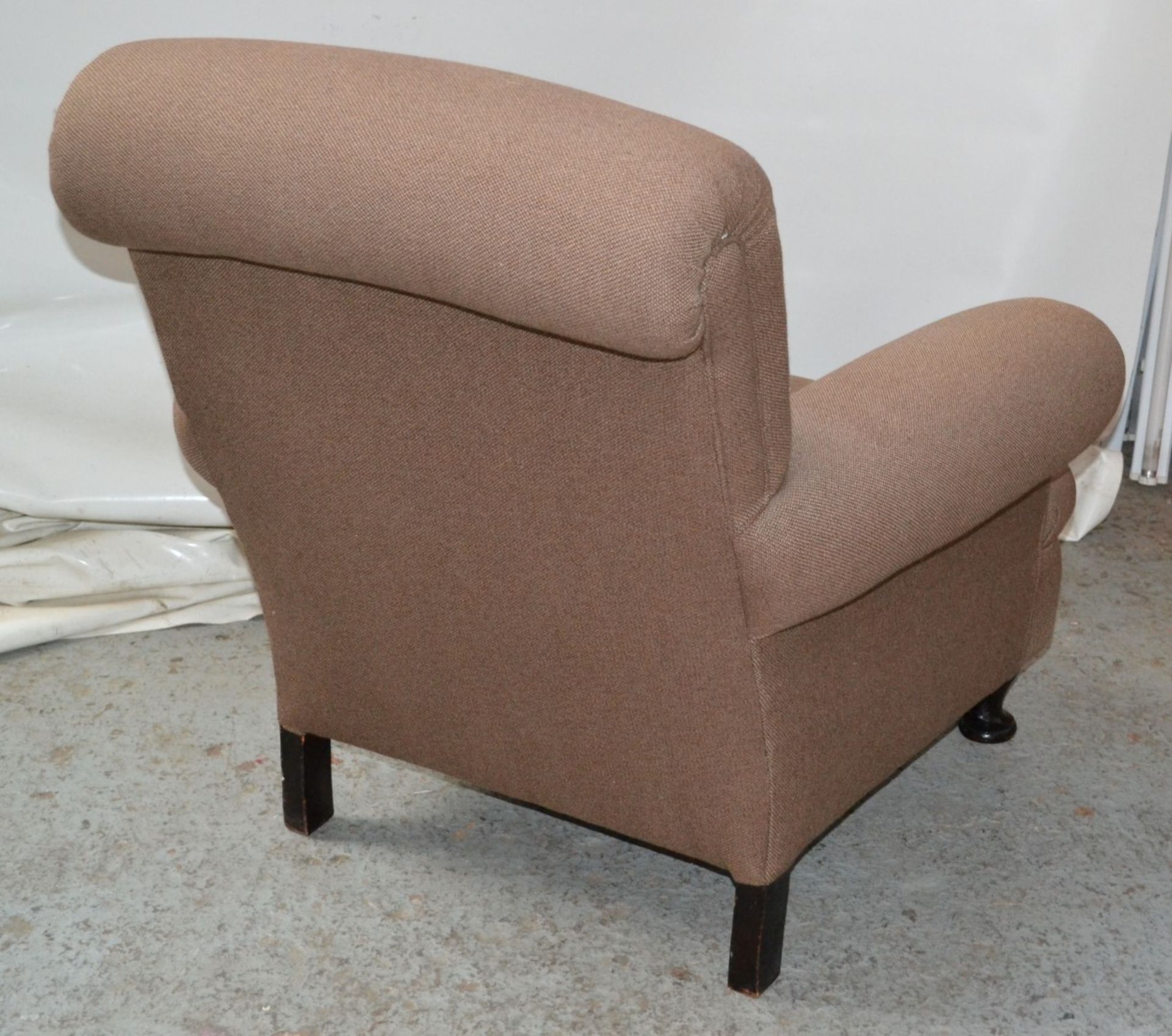 1 x Attractive Brown Fabric Armchair With Wooden Legs - CL314 - Location: Altrincham WA14 - *NO VAT - Image 12 of 13