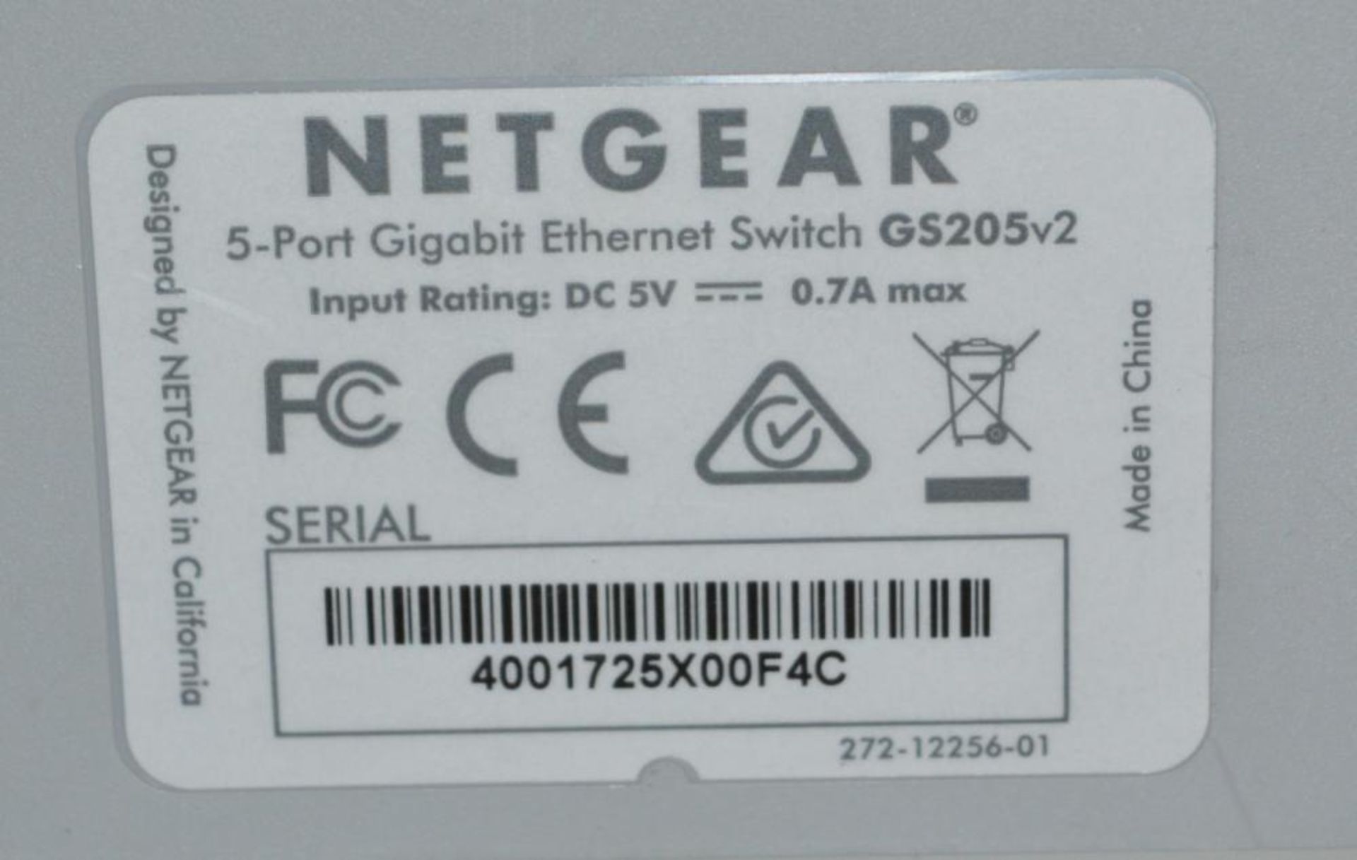 1 x Netgear 5 Port Gigabit Ethernet Switch - Model GS205v2 - Includes Power Apaptor - CL249 - Ref J7 - Bild 4 aus 4